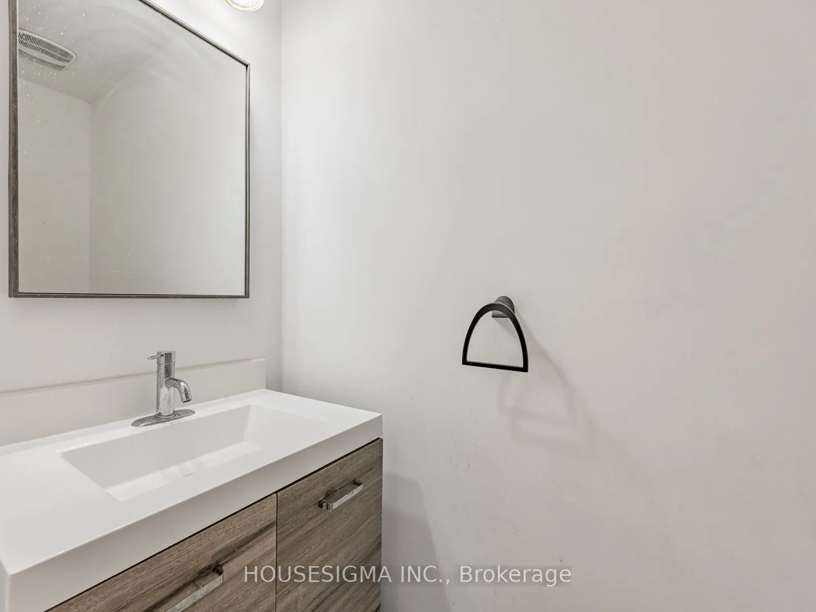 16 Muskoka Avenue, #Unit 2