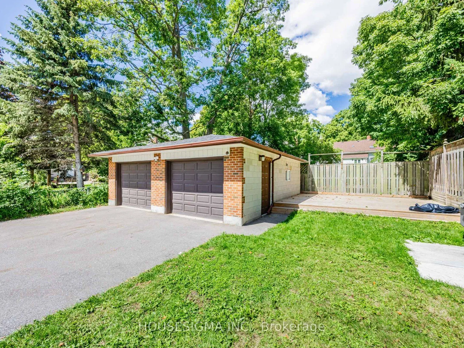 16 Muskoka Avenue, #Lower