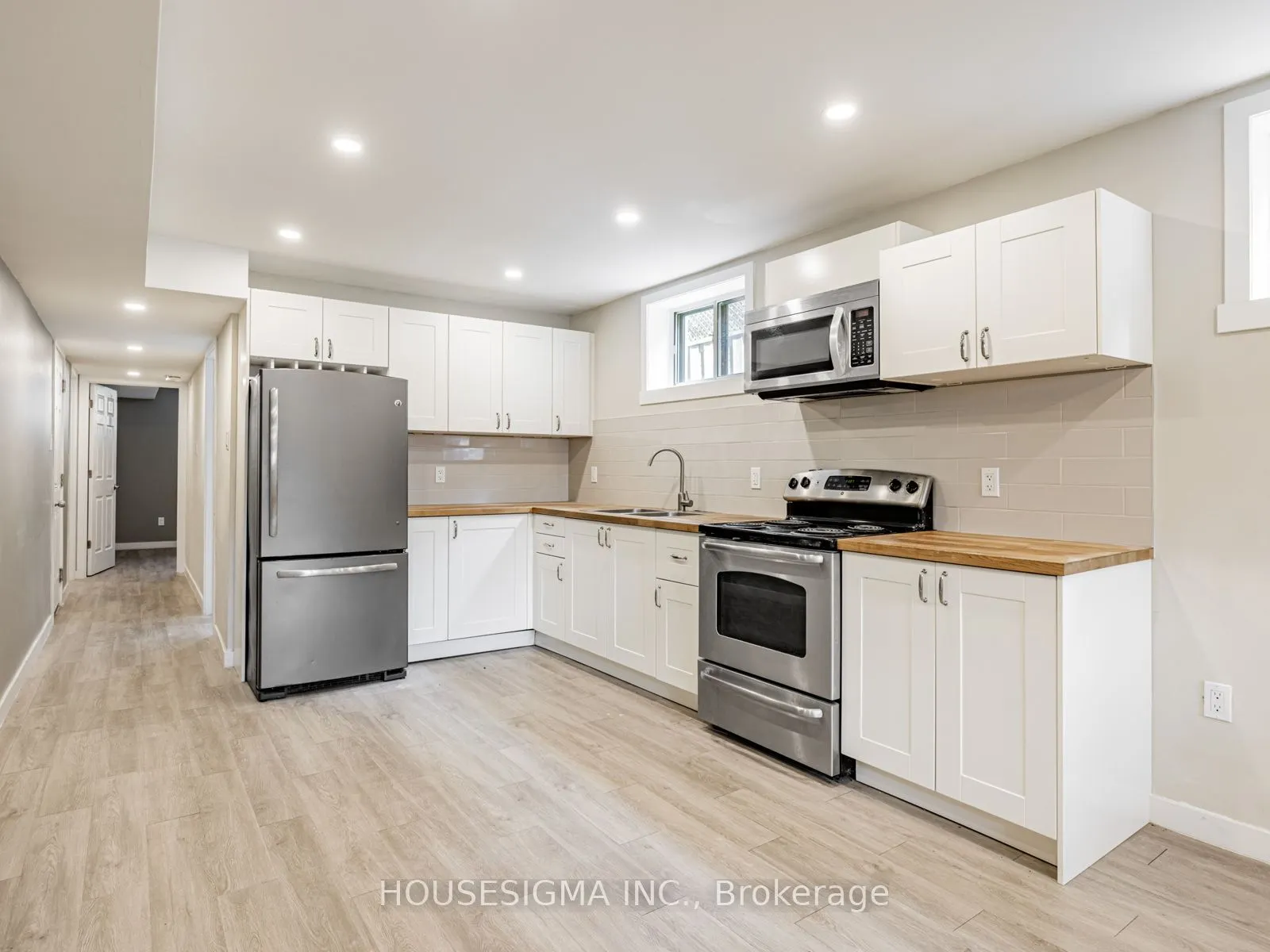 16 Muskoka Avenue, #Lower