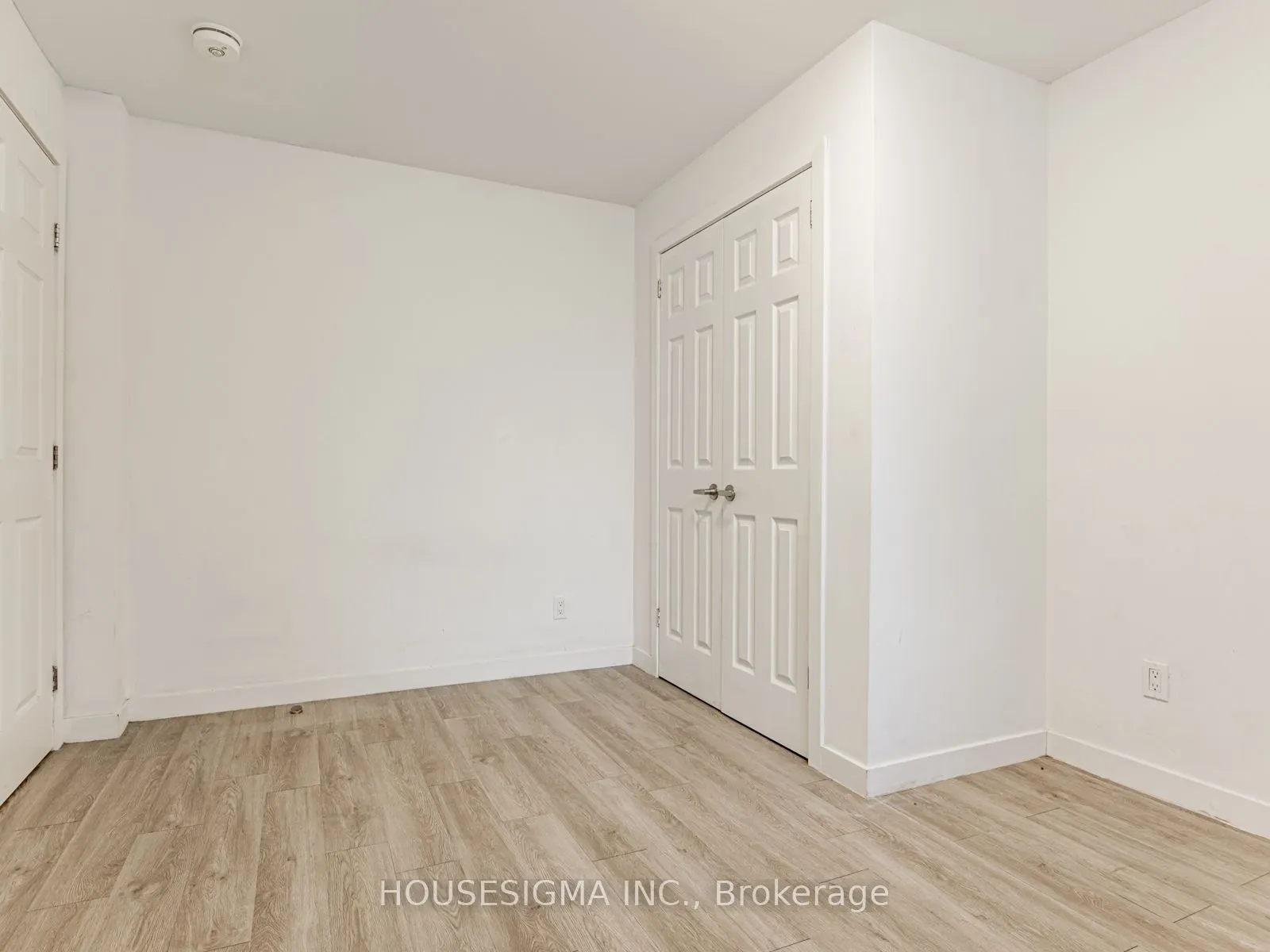 16 Muskoka Avenue, #Lower