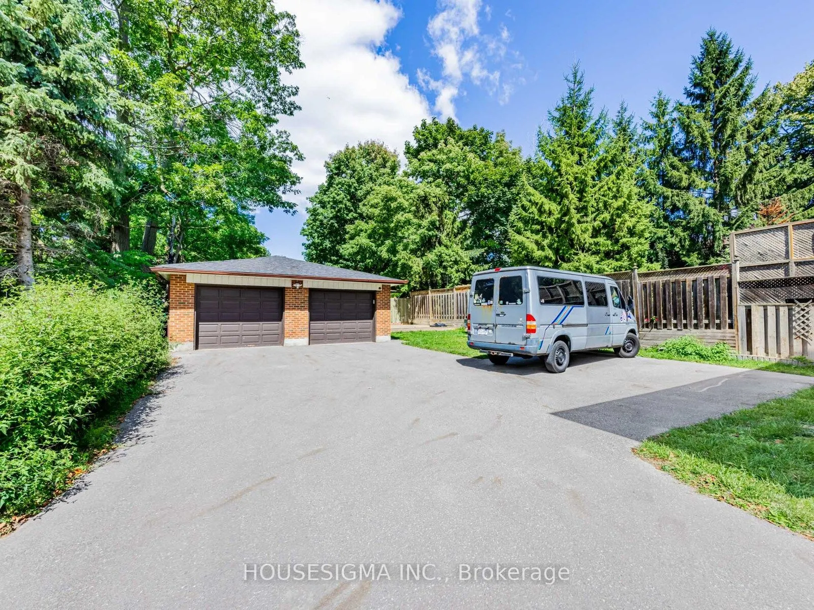 16 Muskoka Avenue, #Lower
