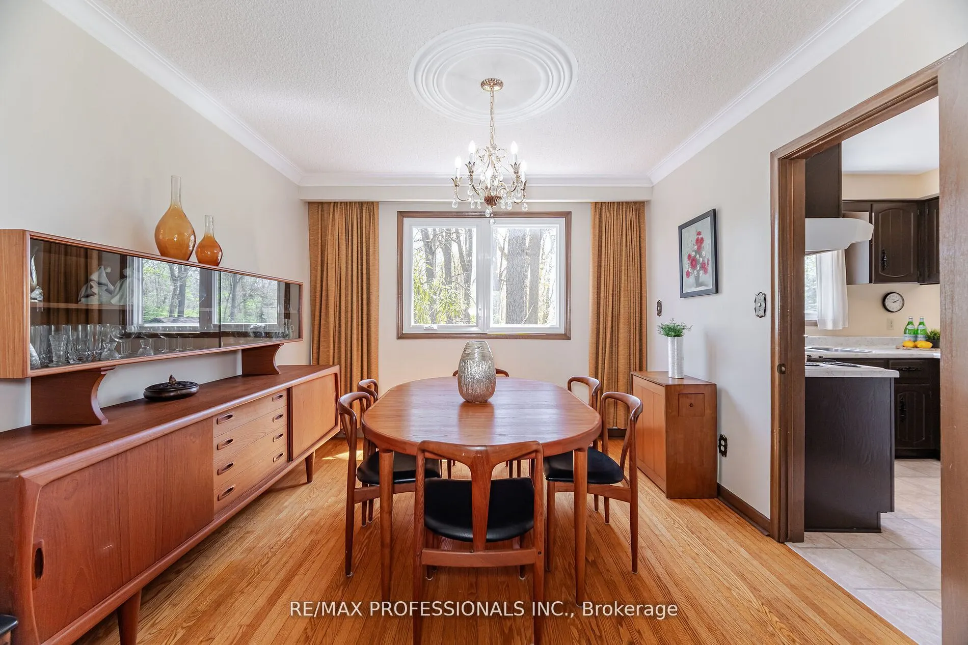 9 Wingrove Hill