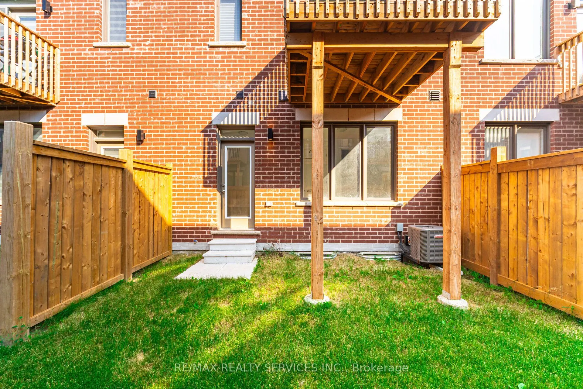 5184 Viola Desmond Drive