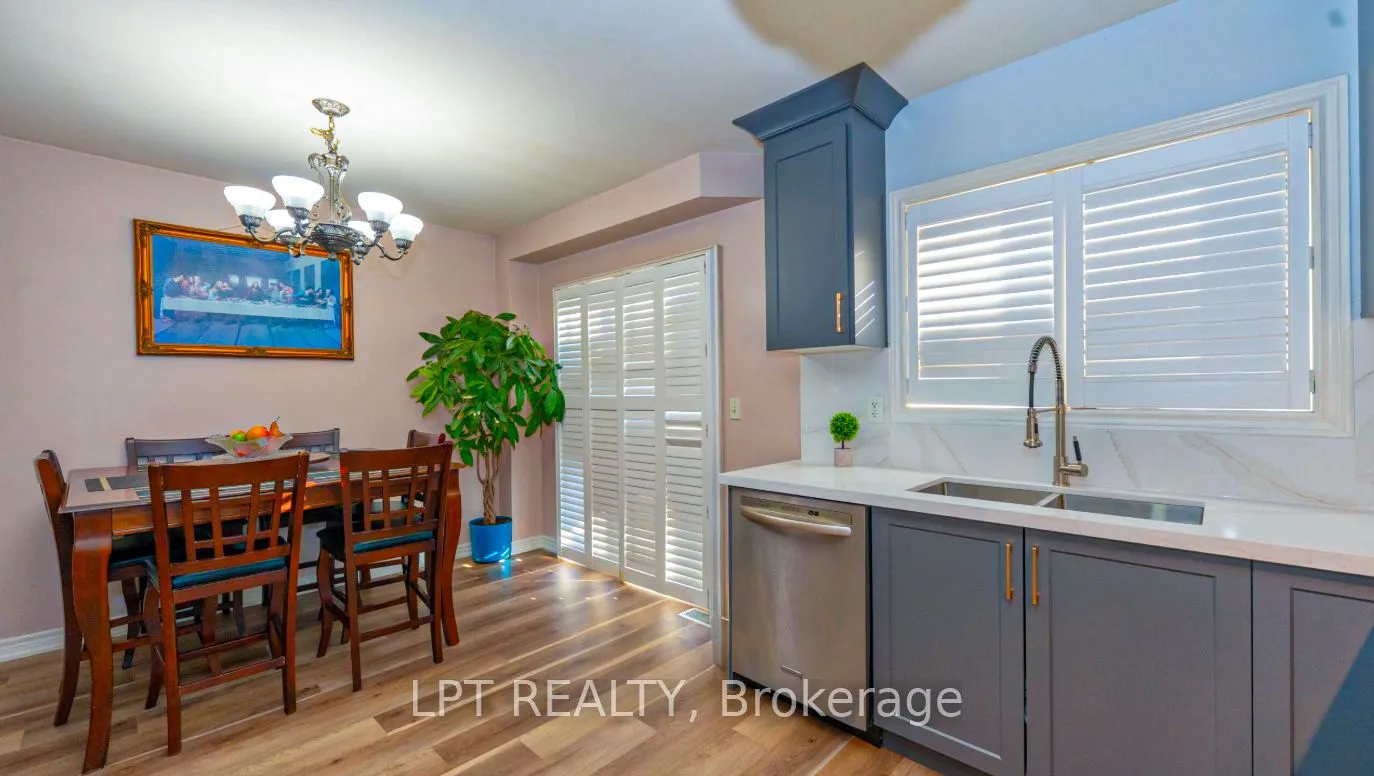 78 Dewridge Court