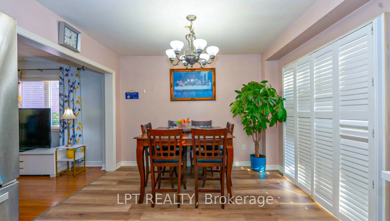 78 Dewridge Court