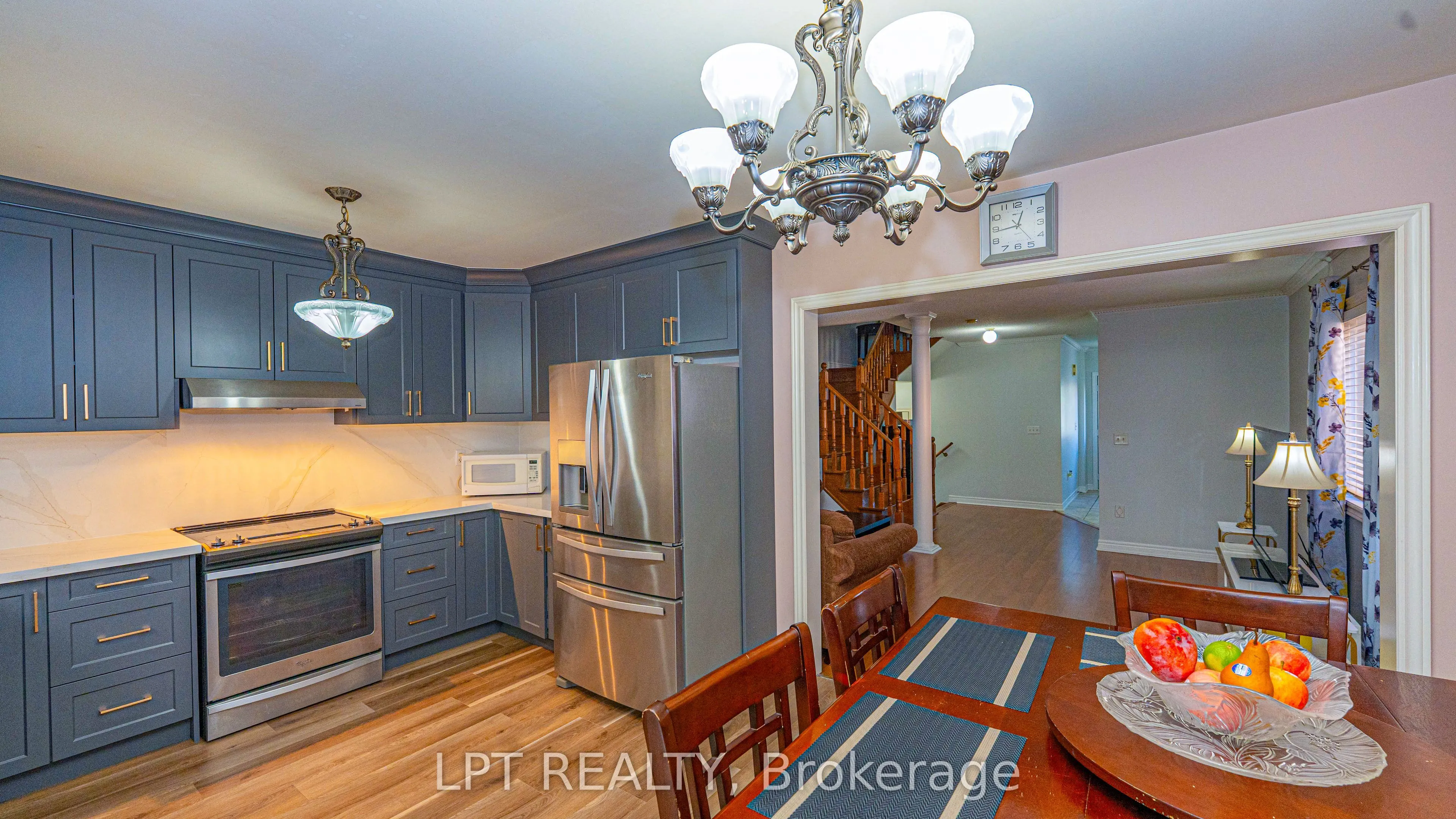 78 Dewridge Court