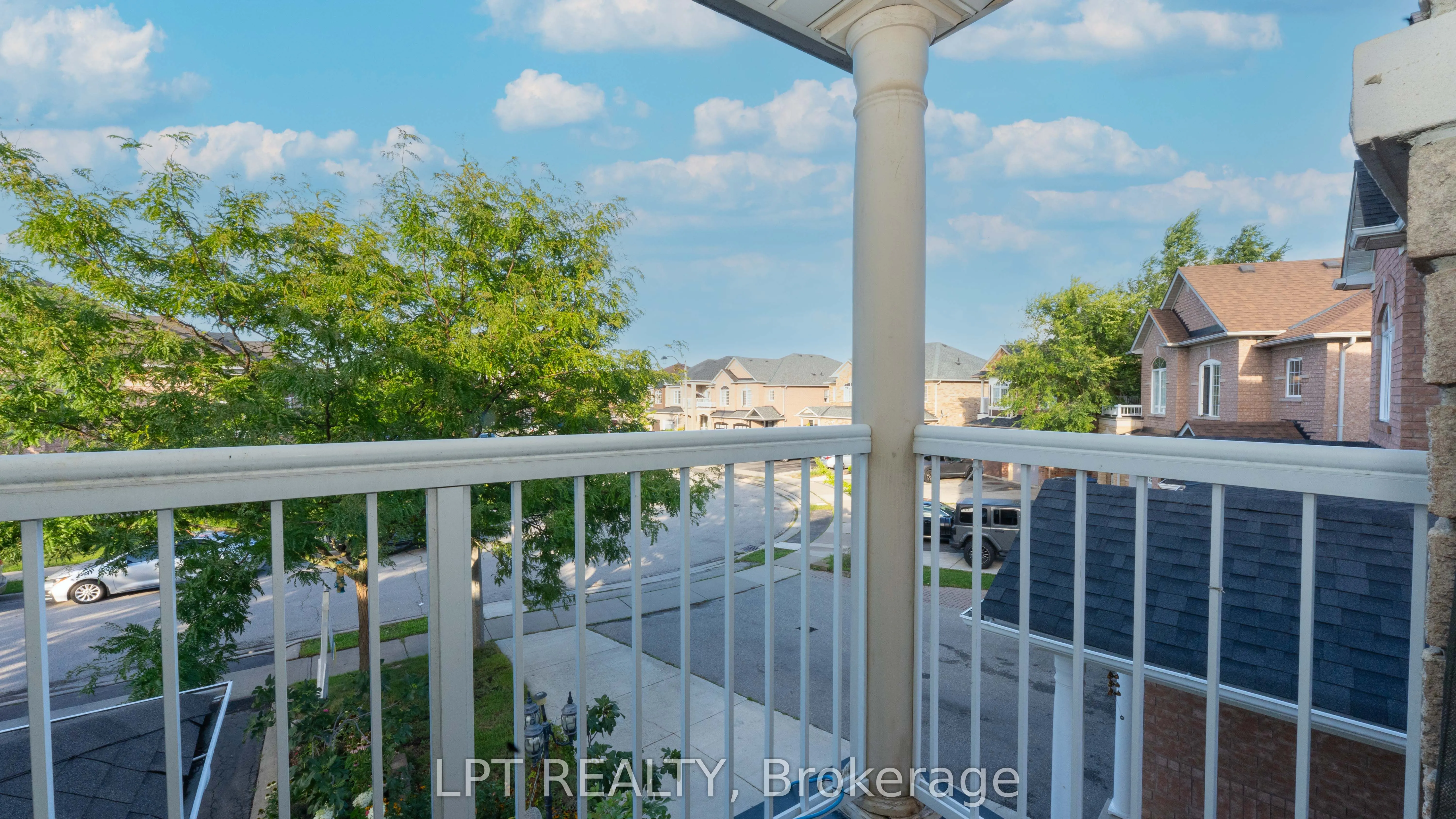 78 Dewridge Court