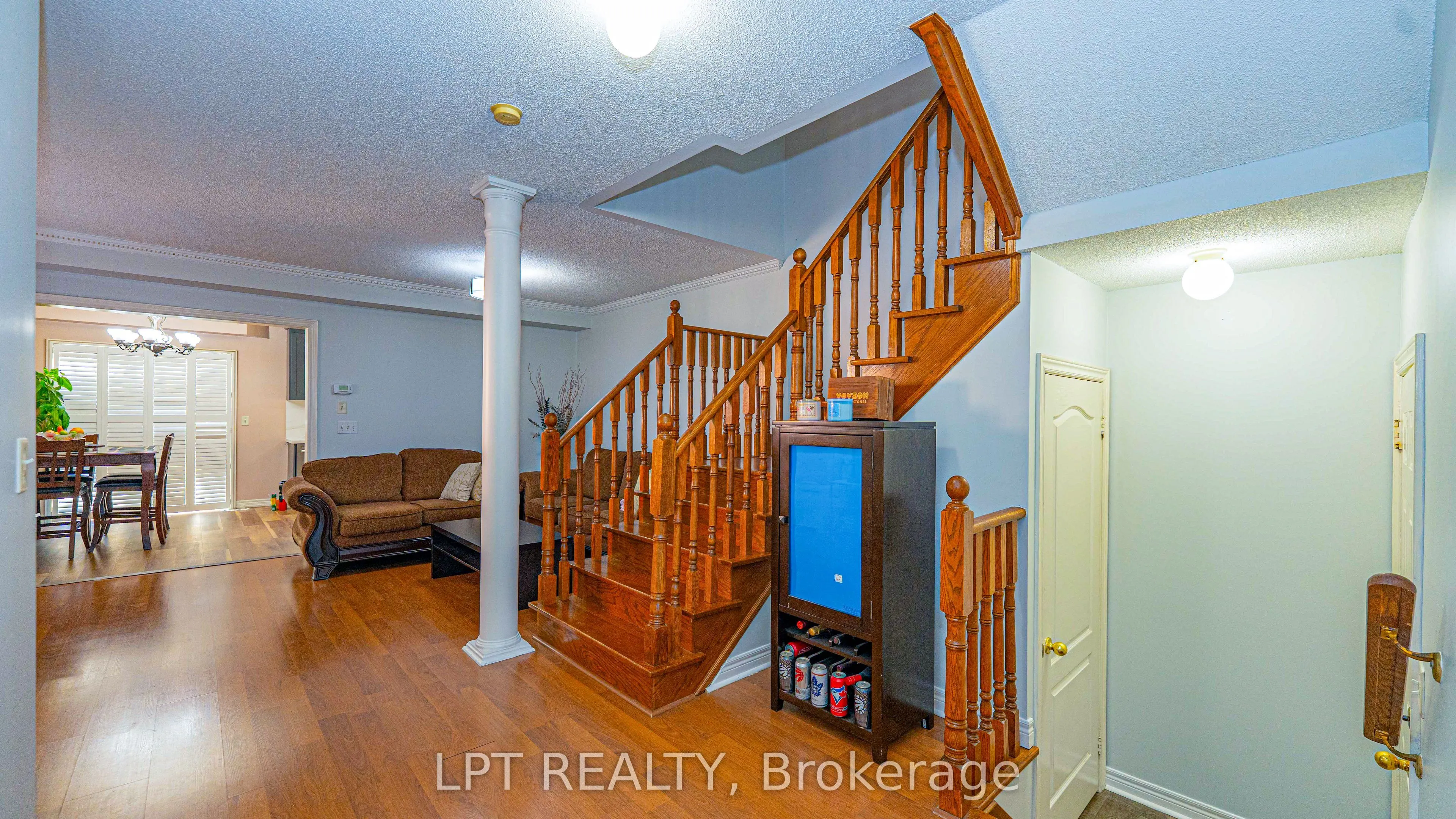 78 Dewridge Court