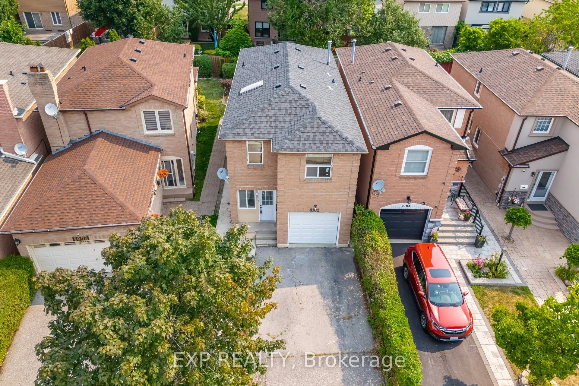 4102 Forest Fire Crescent