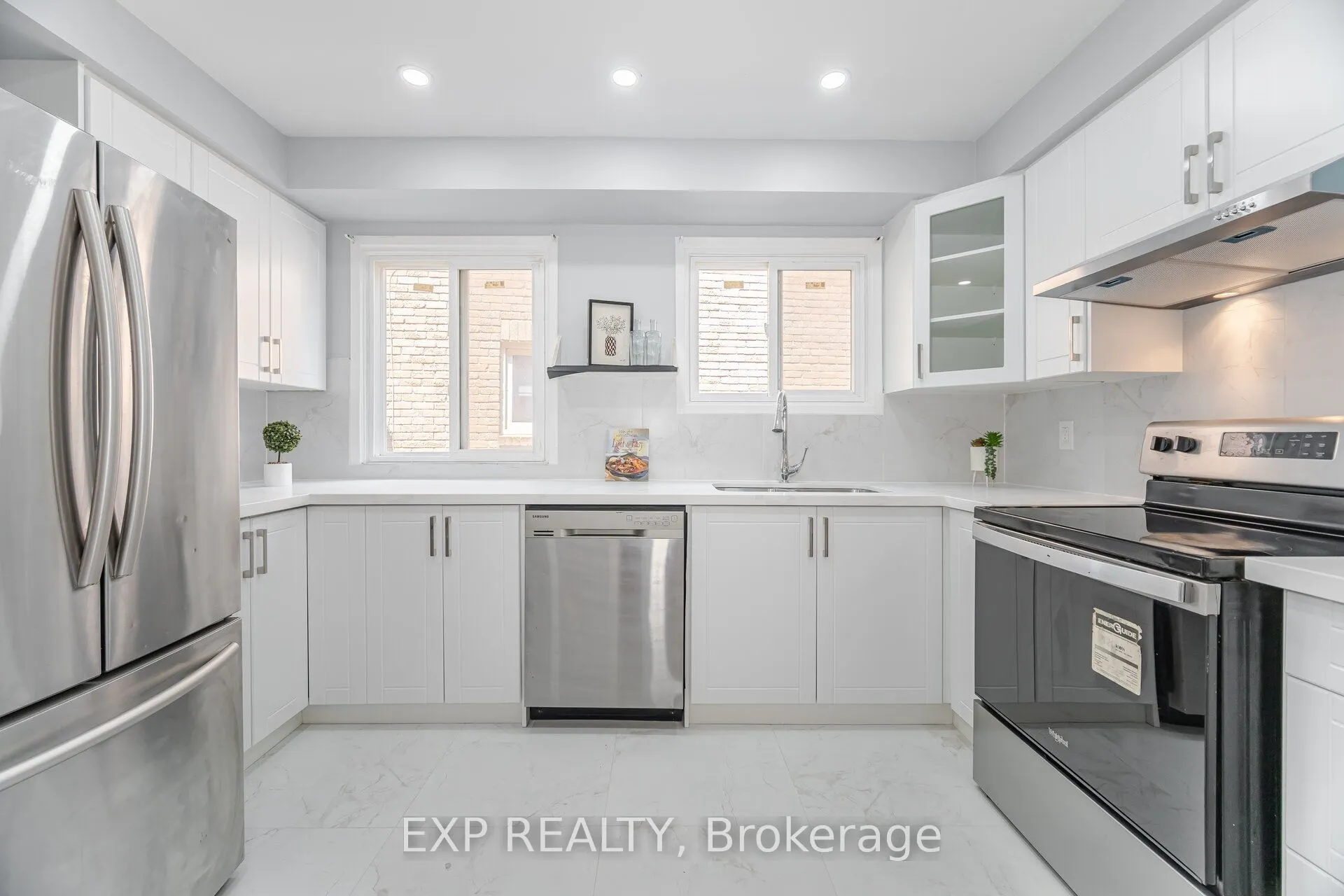 4102 Forest Fire Crescent