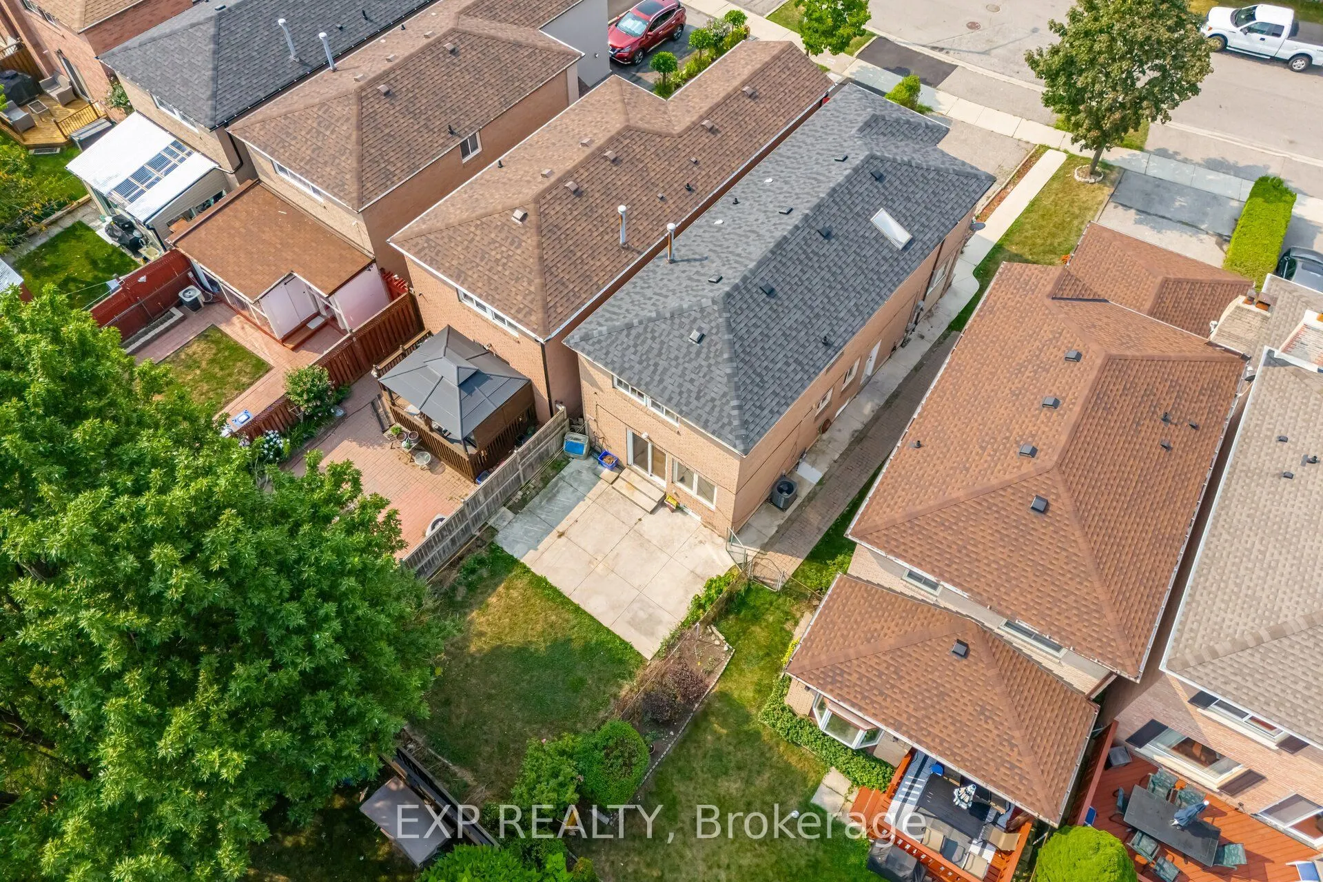 4102 Forest Fire Crescent