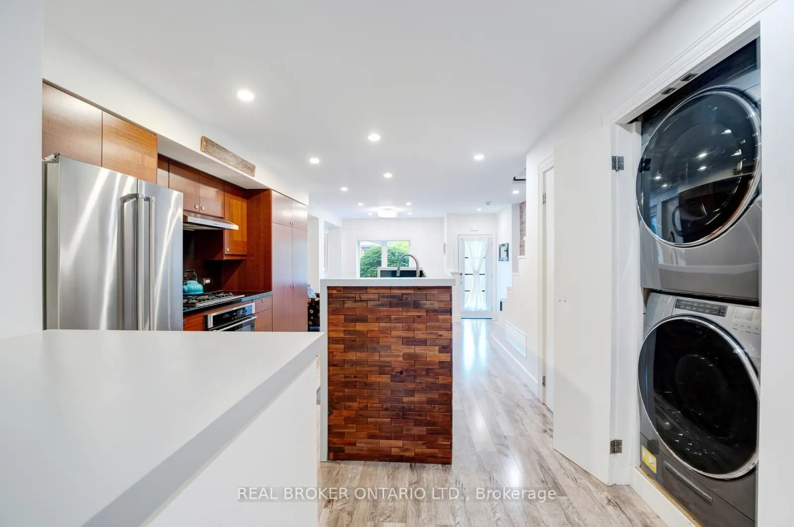 270 McRoberts Avenue, #MAIN