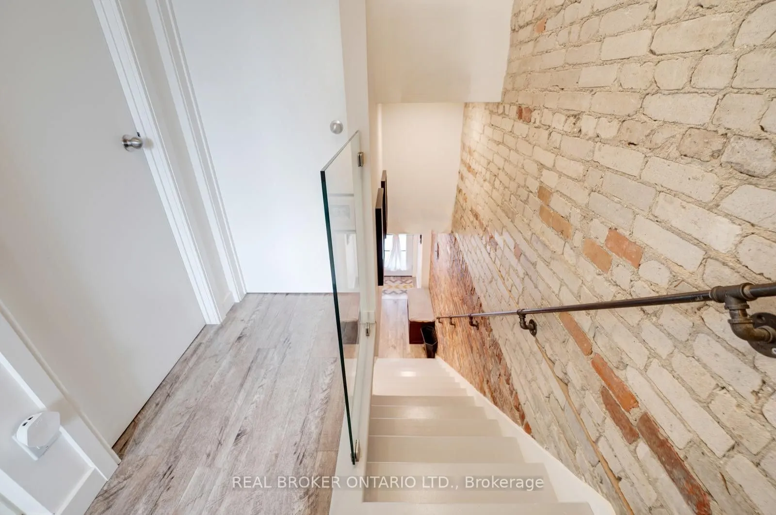 270 McRoberts Avenue, #MAIN