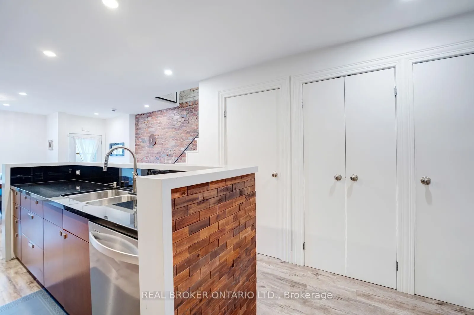 270 McRoberts Avenue, #MAIN