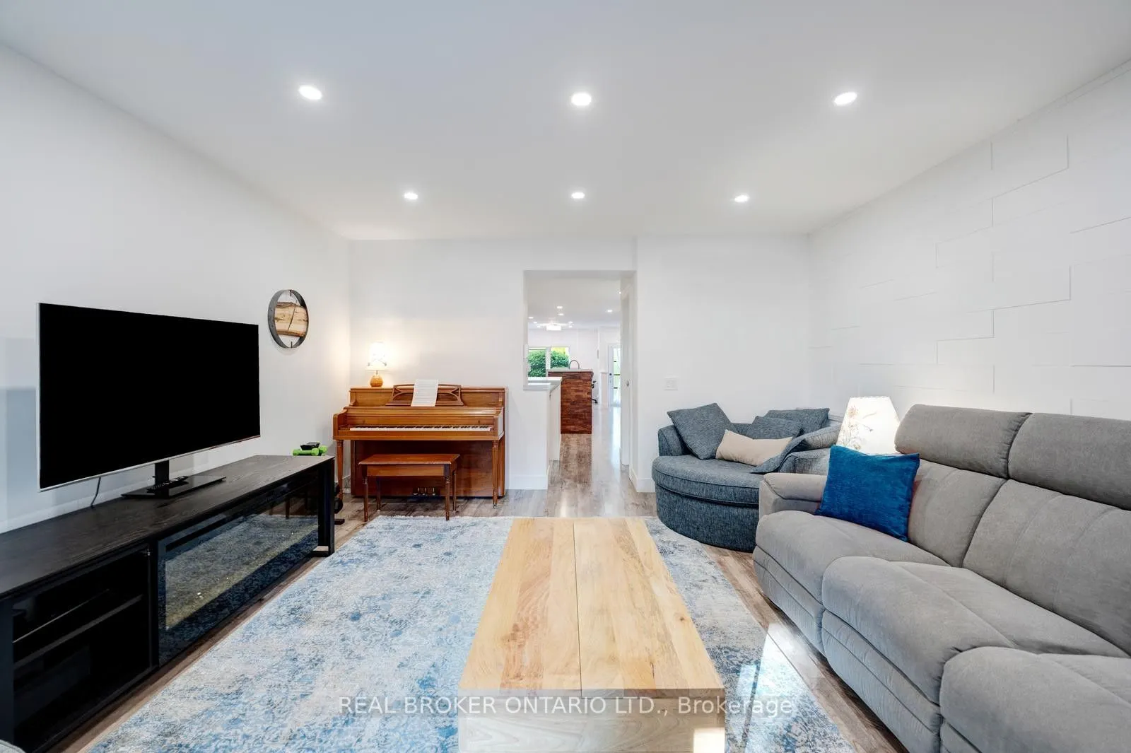 270 McRoberts Avenue, #MAIN