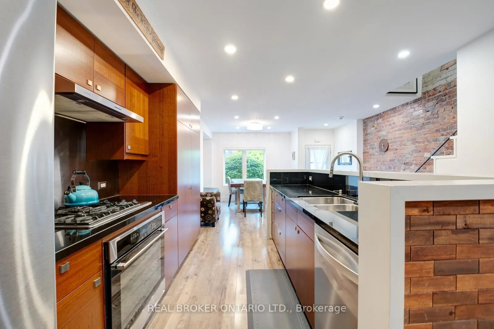 270 McRoberts Avenue, #MAIN
