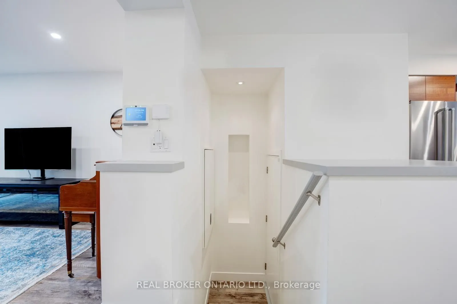 270 McRoberts Avenue, #MAIN