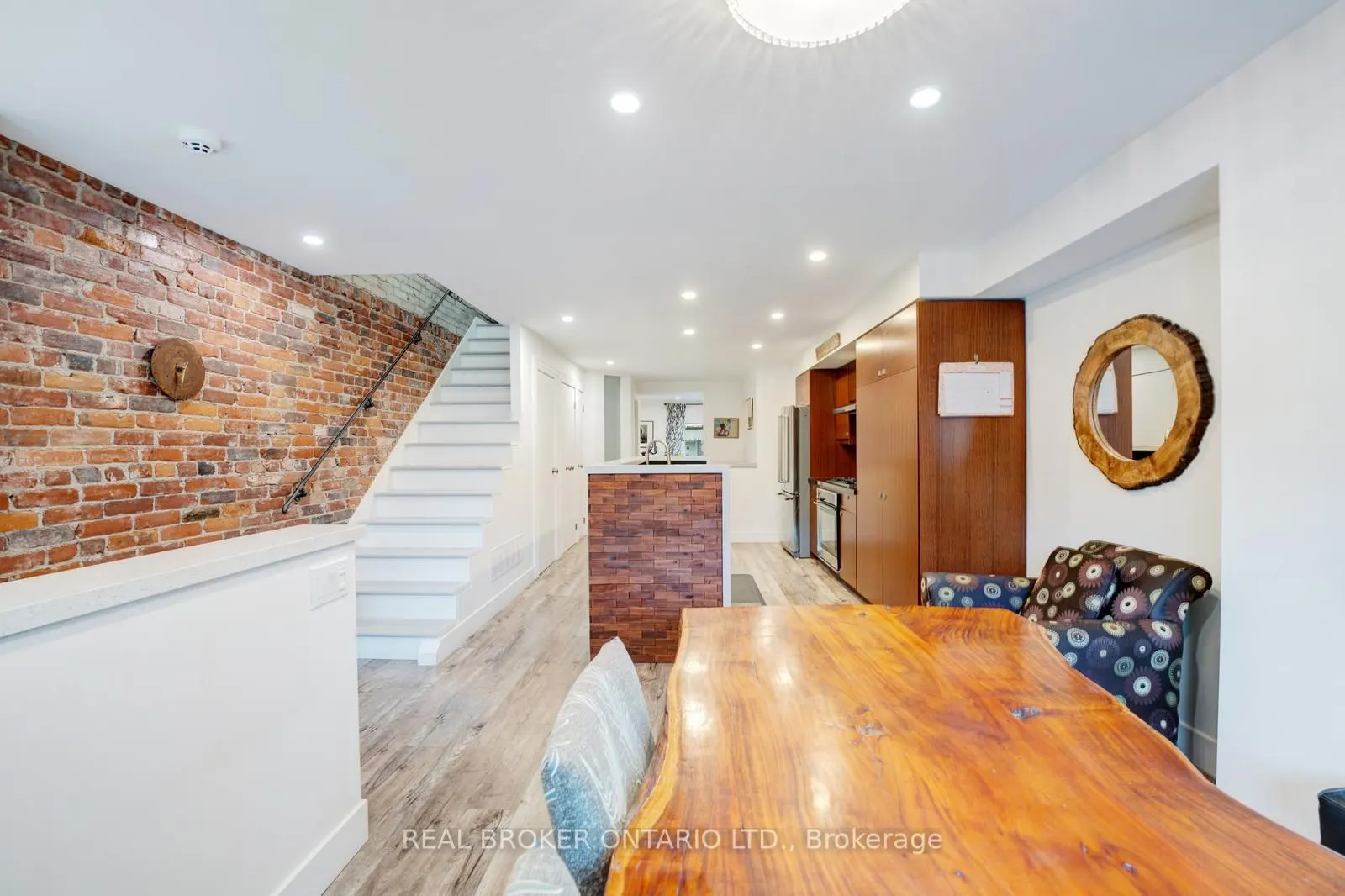 270 McRoberts Avenue, #MAIN