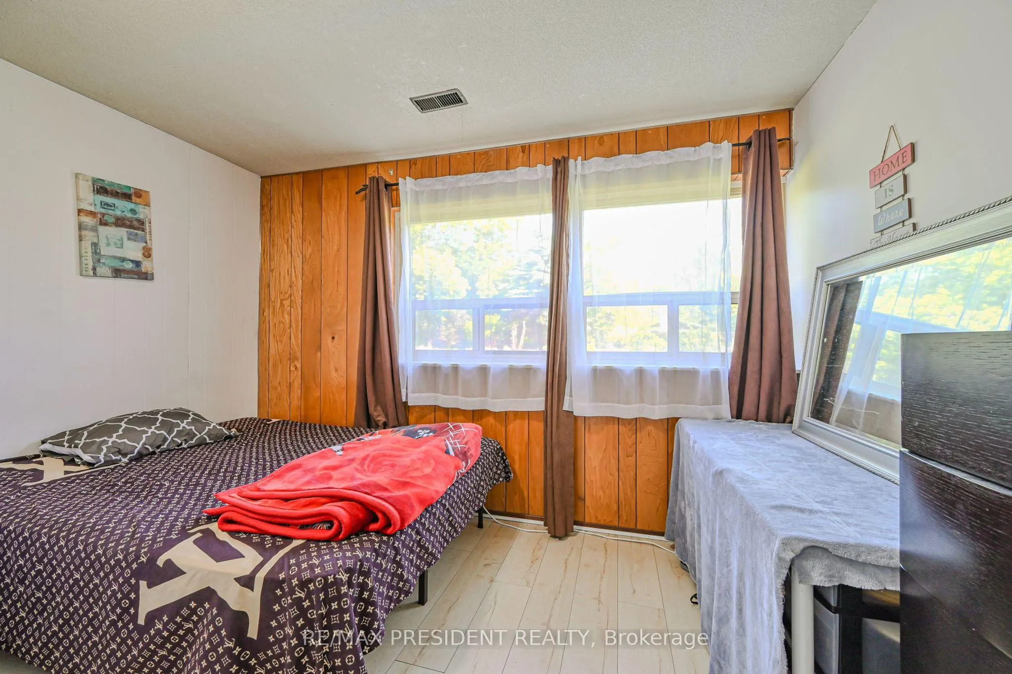 61 Royce Avenue