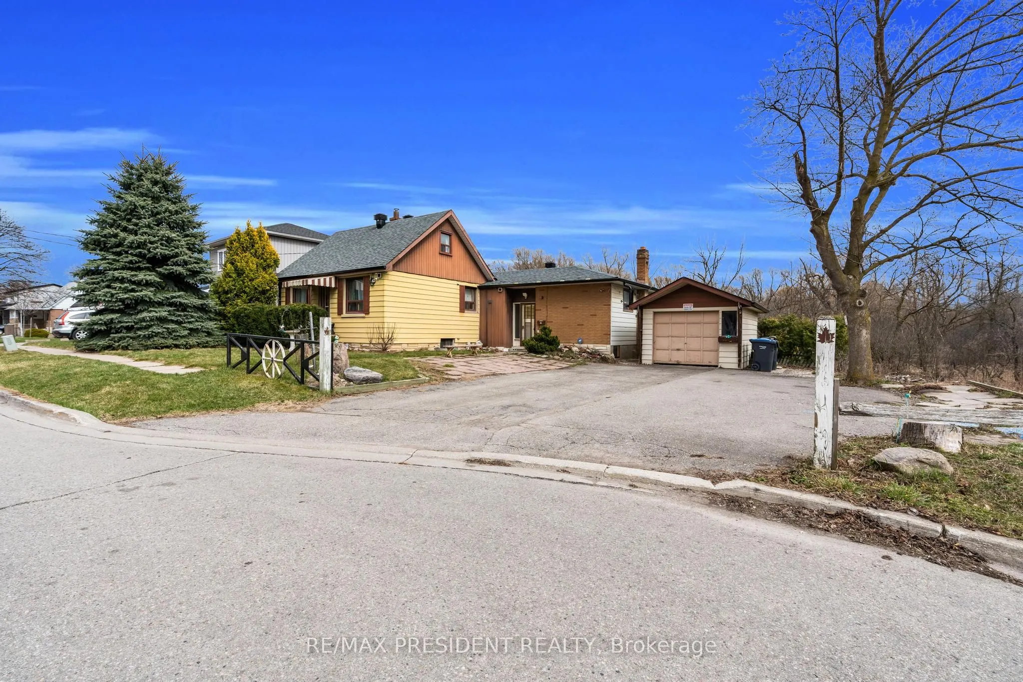 61 Royce Avenue