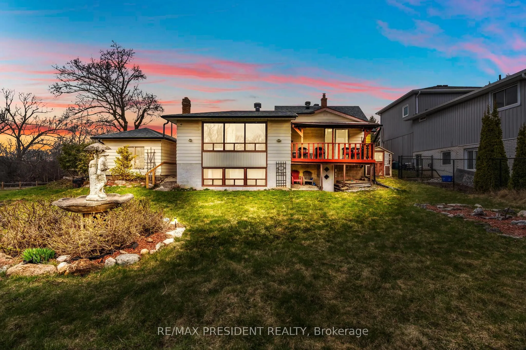 61 Royce Avenue