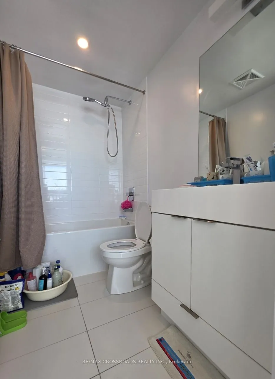 20 Thomas Riley Road, #2709