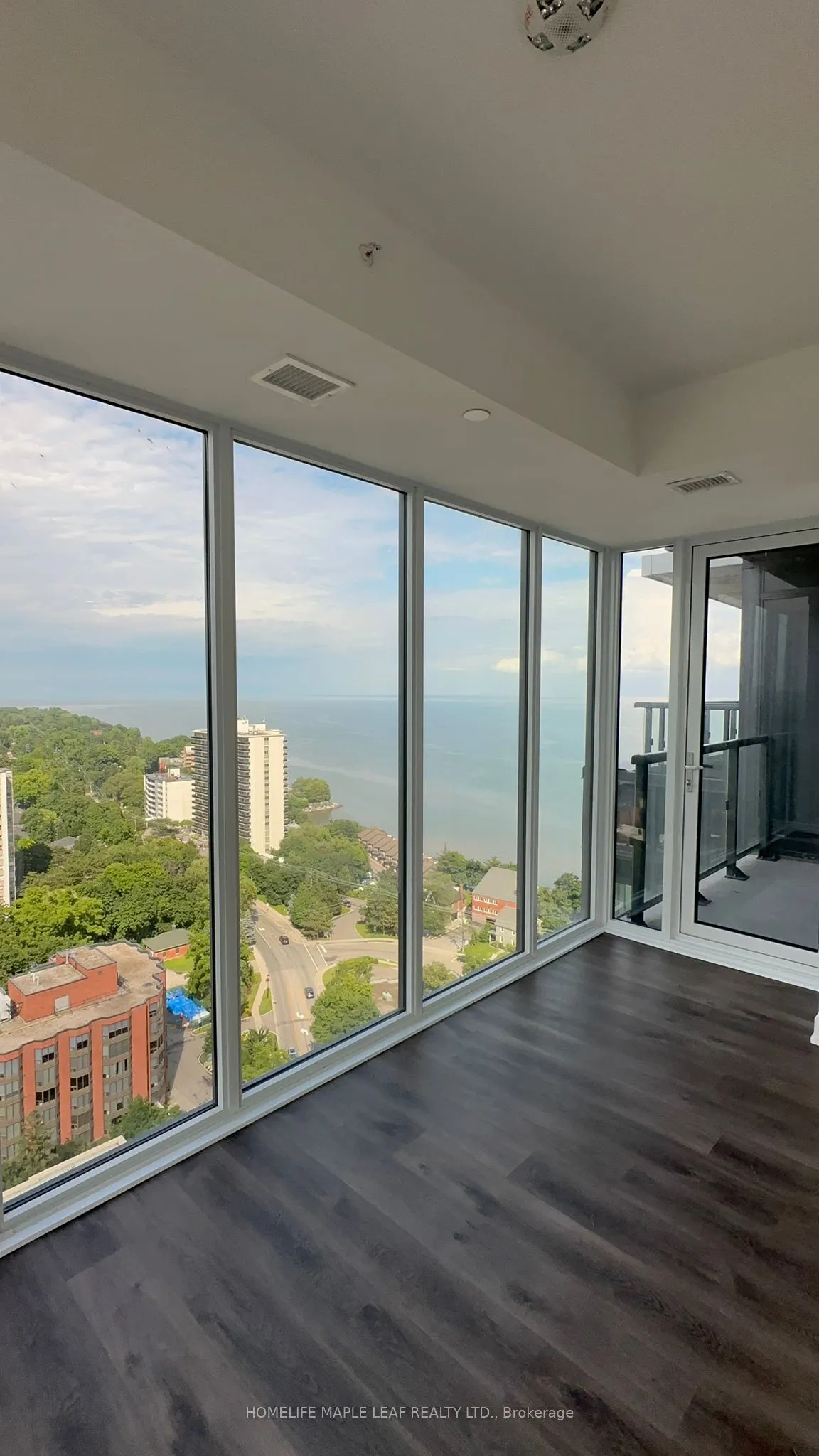 370 Martha Street, #2102