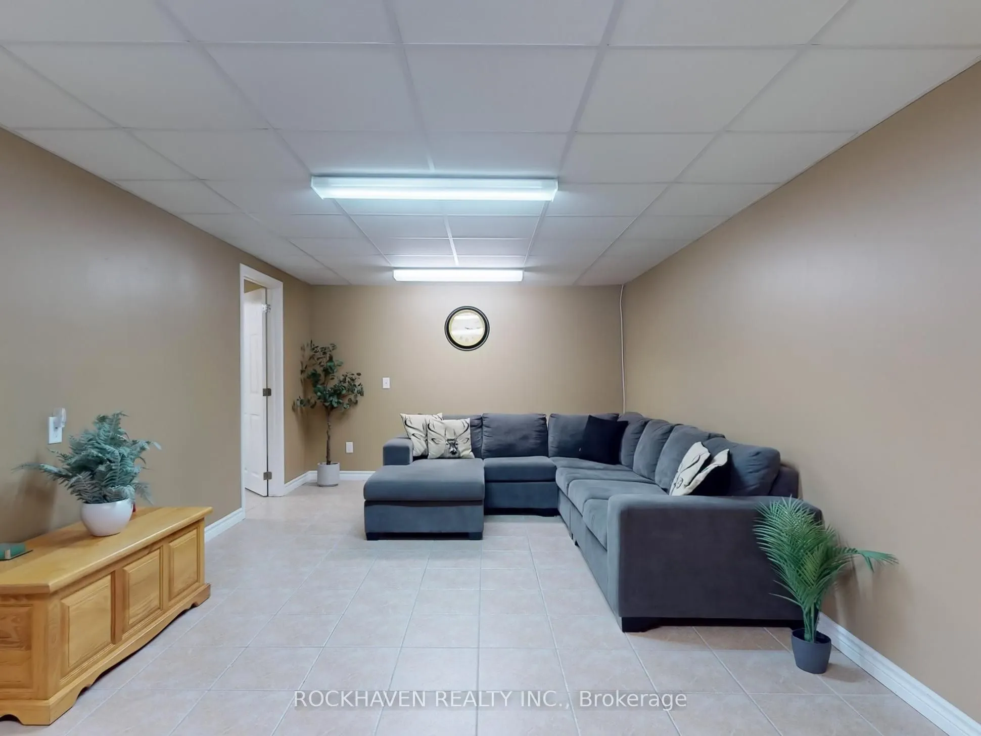 11 Meadowland Gate
