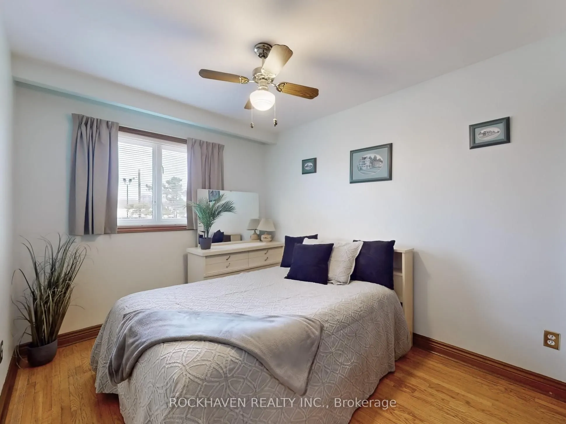 11 Meadowland Gate