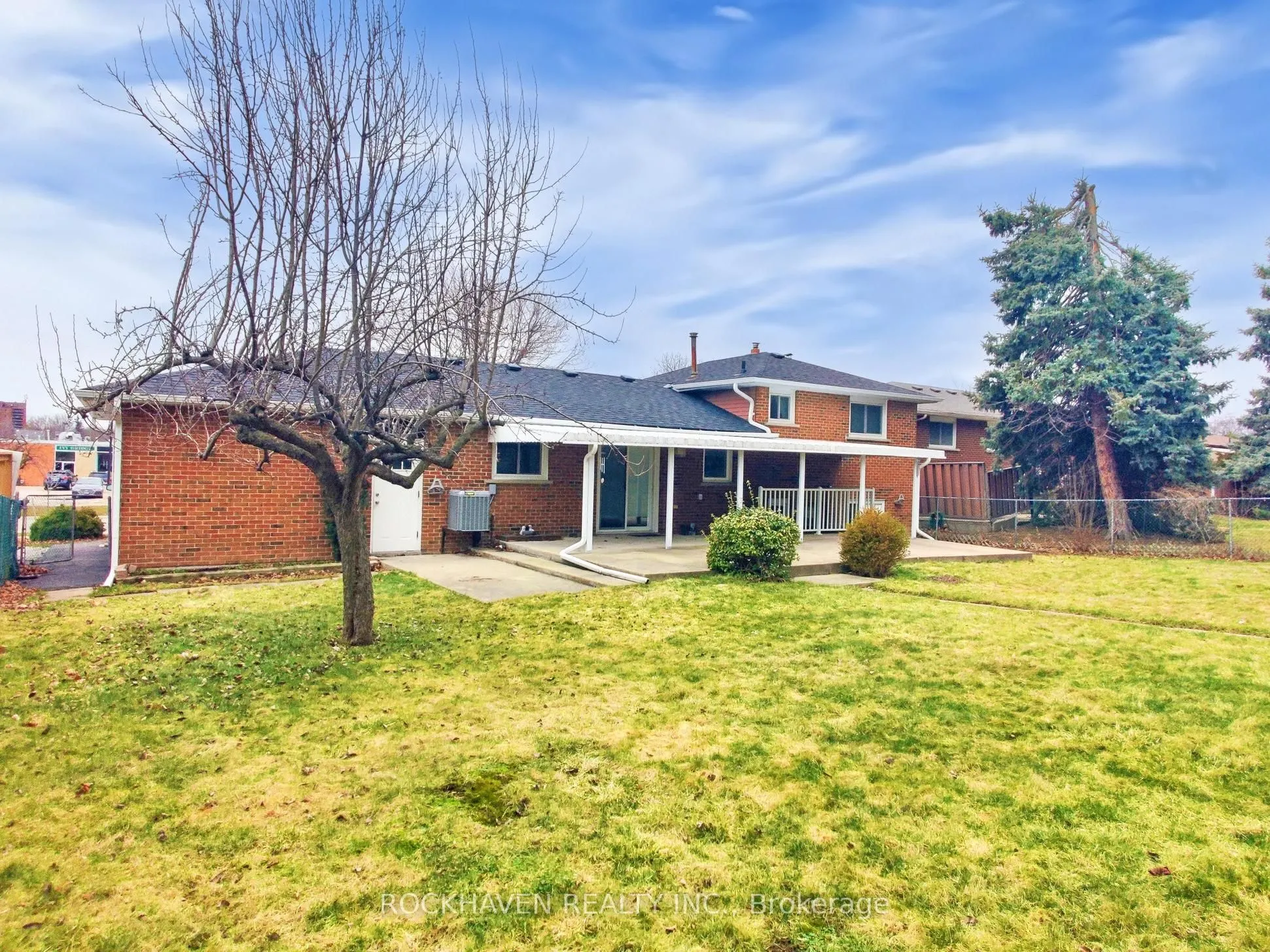 11 Meadowland Gate