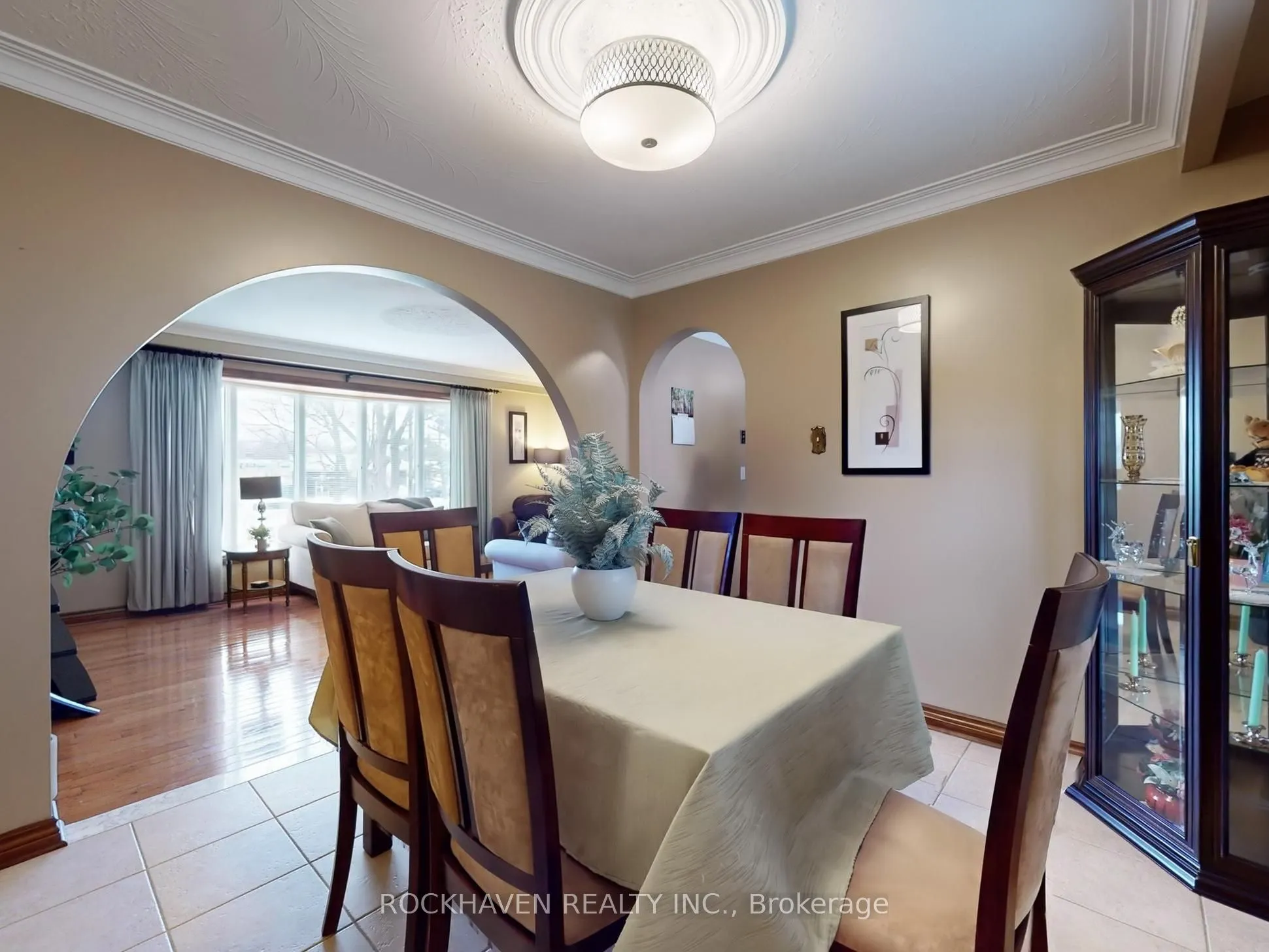 11 Meadowland Gate