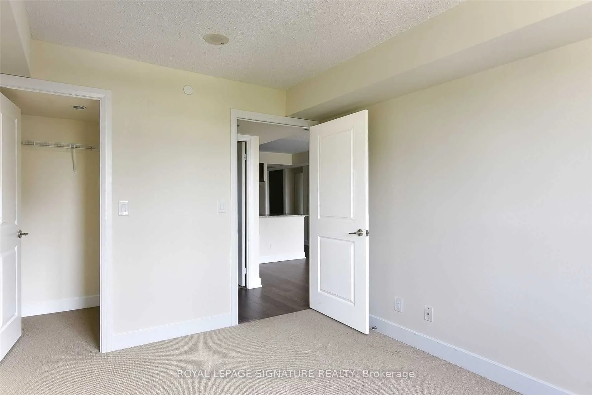 2 Eva Road, #1821