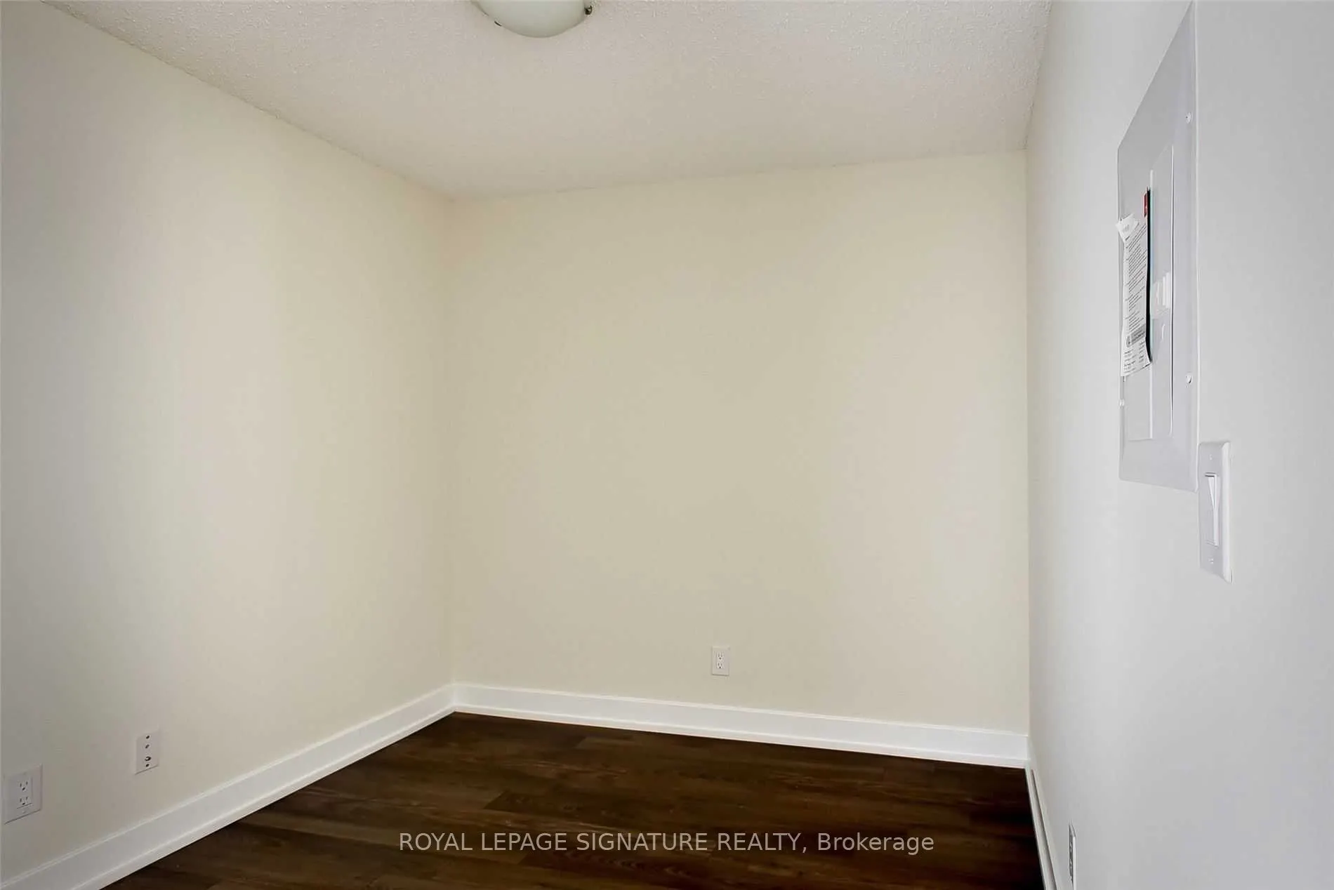 2 Eva Road, #1821