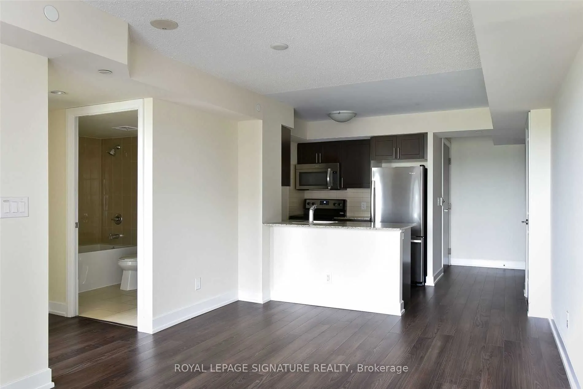 2 Eva Road, #1821