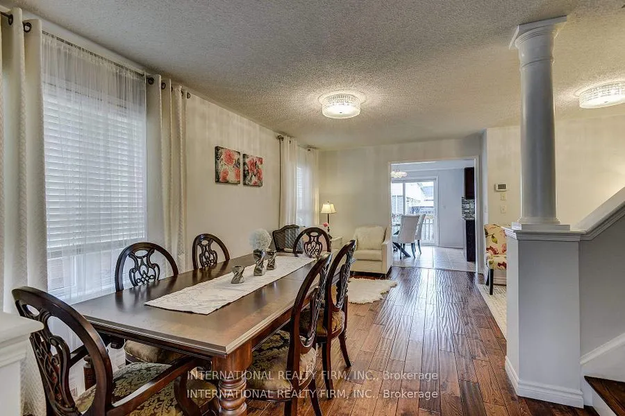 4881 Capri Crescent