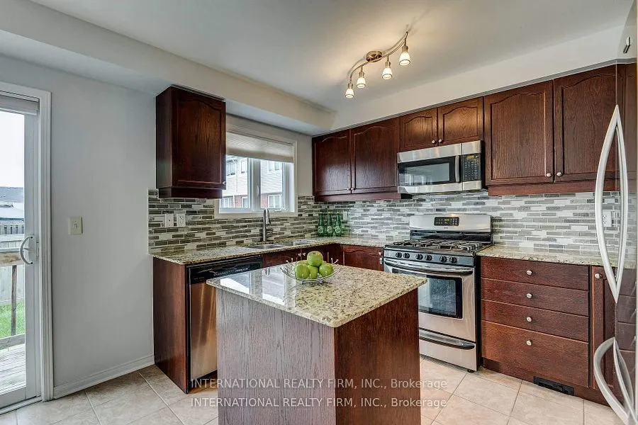 4881 Capri Crescent