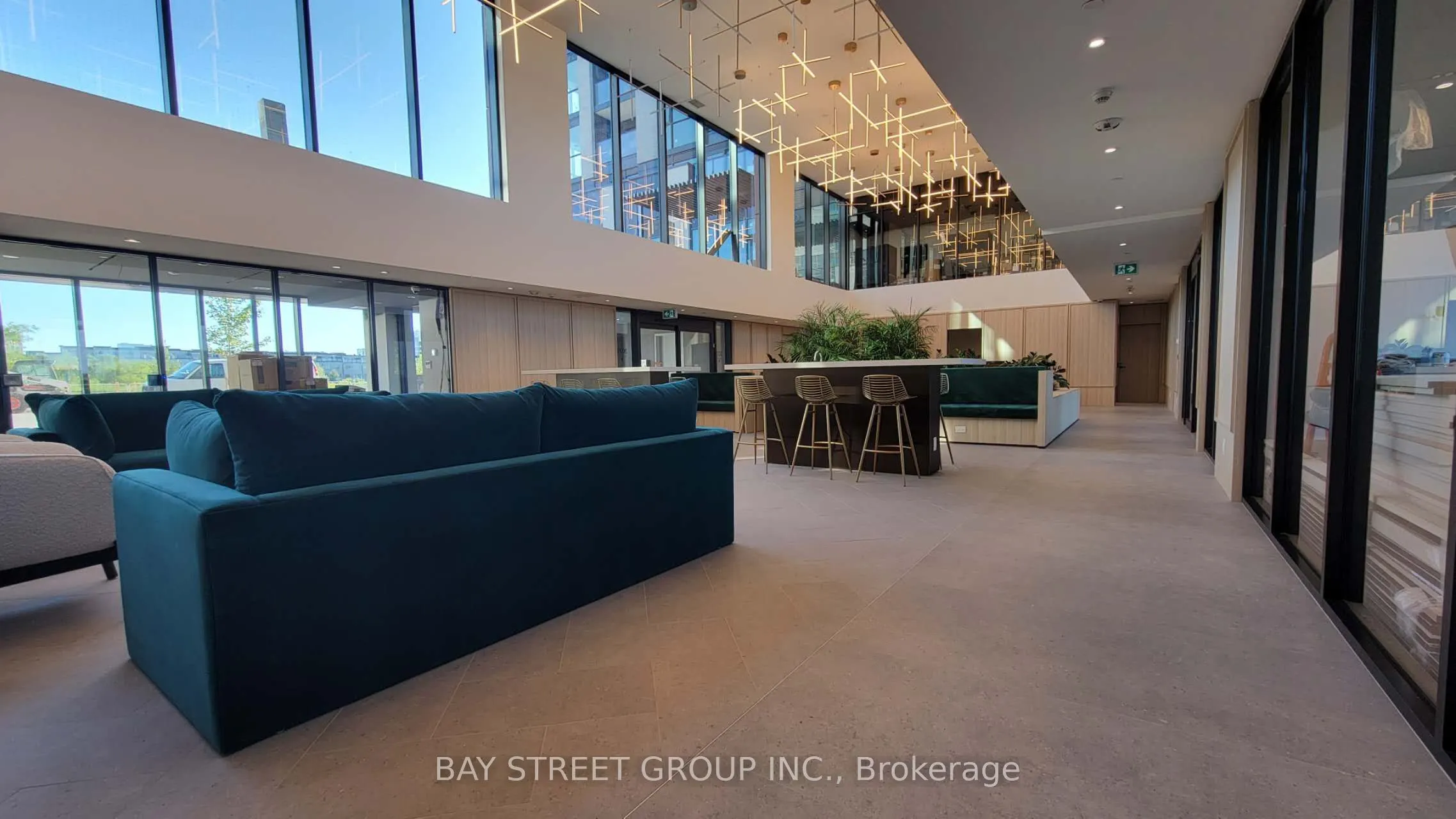 3079 Trafalgar Road, #406