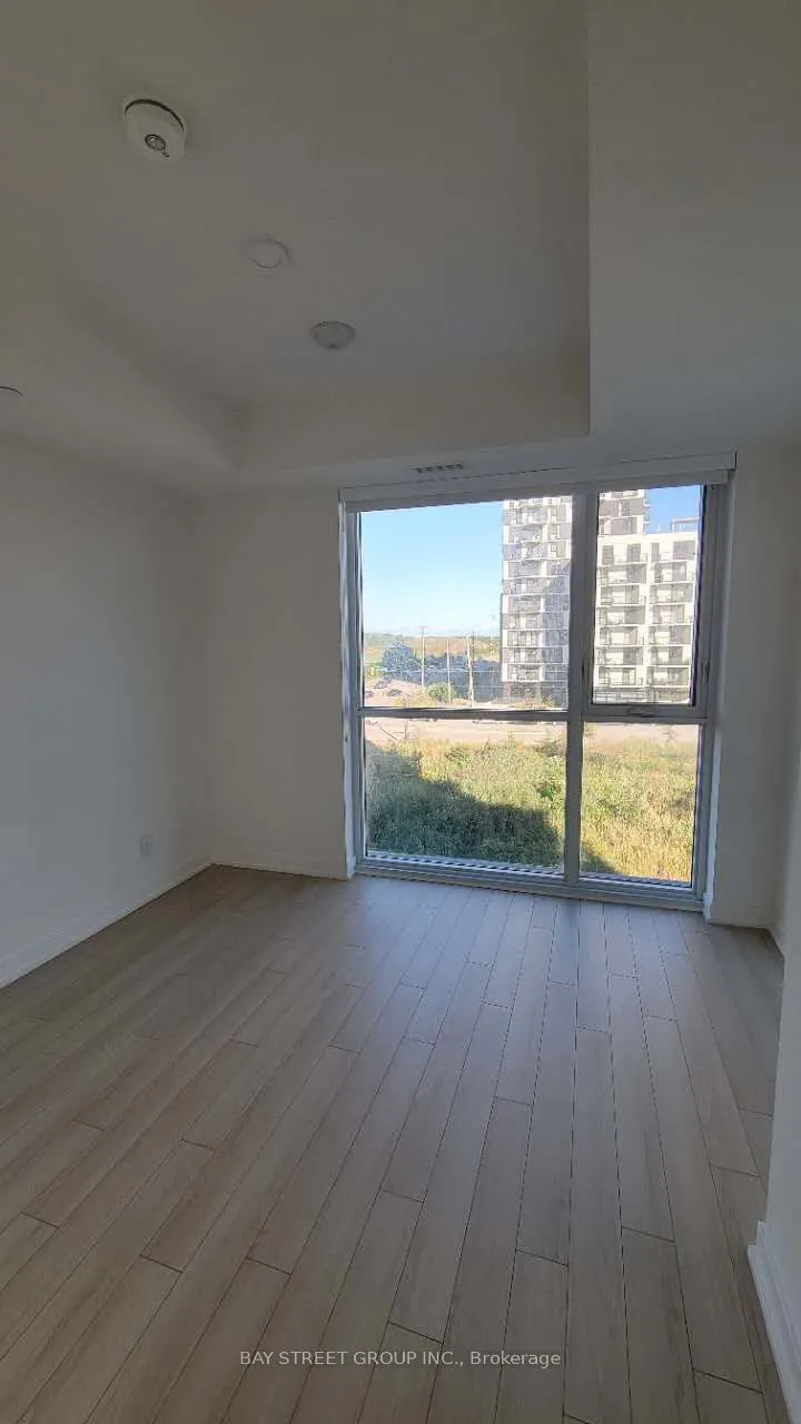 3079 Trafalgar Road, #406