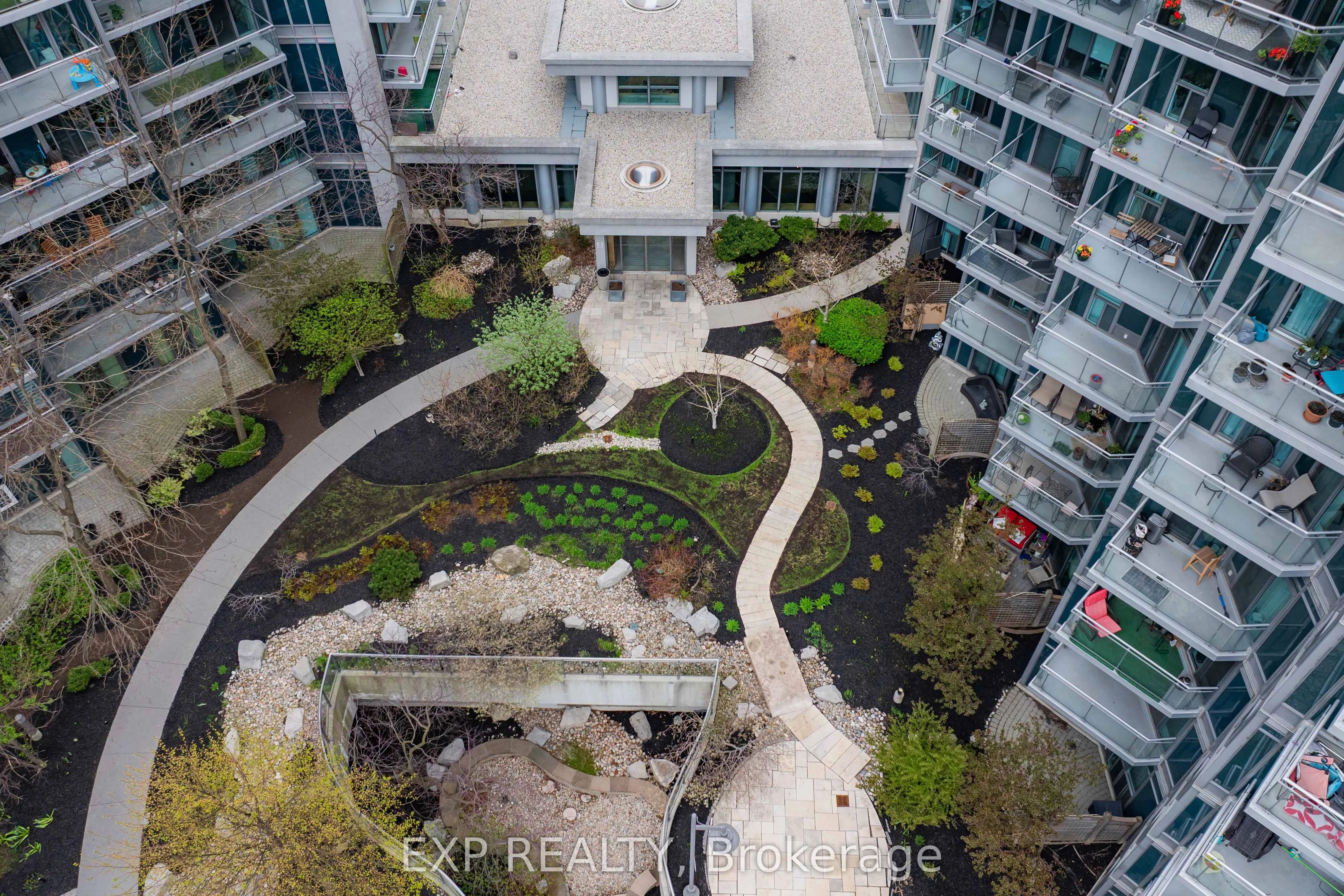 2119 Lakeshore Boulevard W, #1003