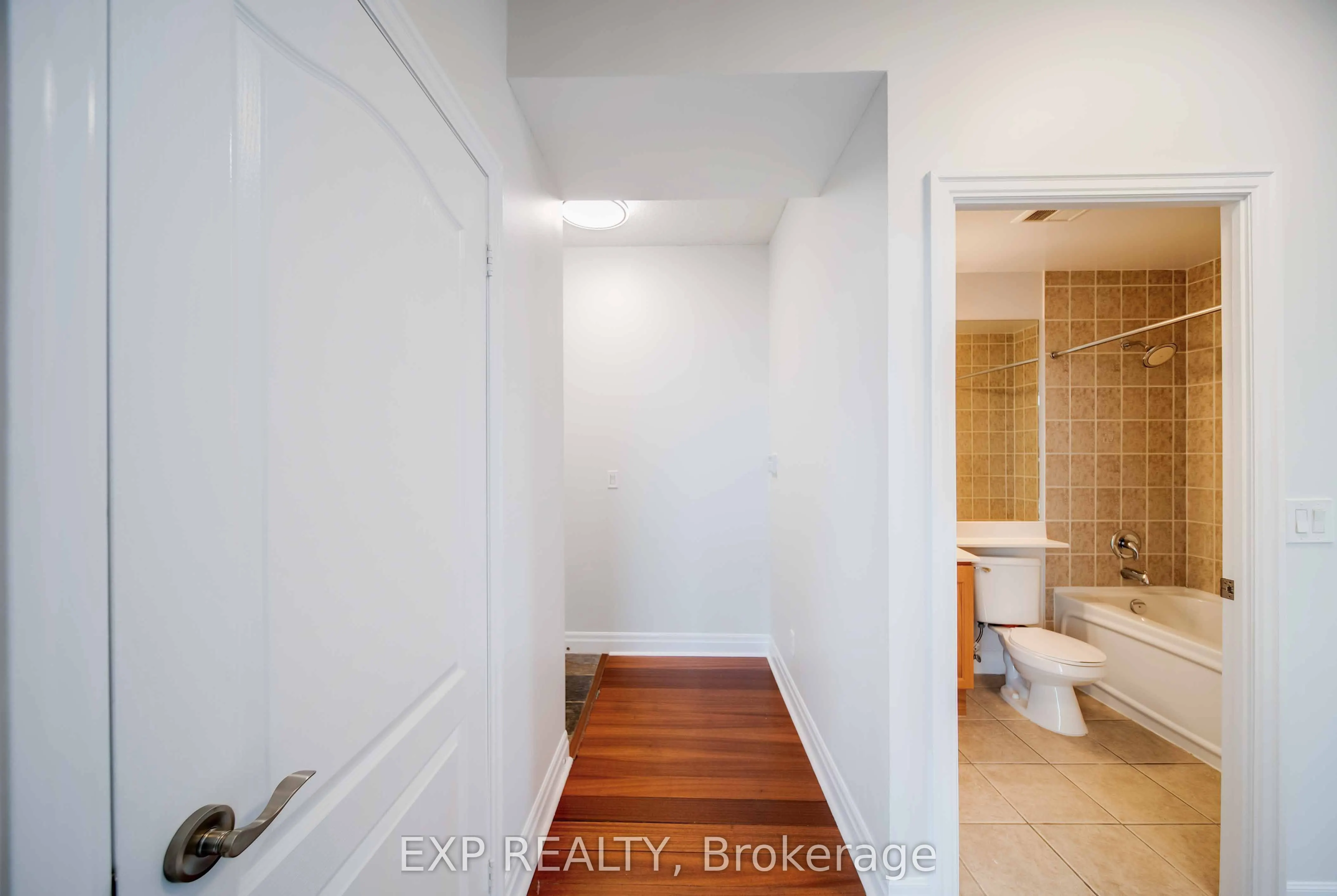 2119 Lakeshore Boulevard W, #1003