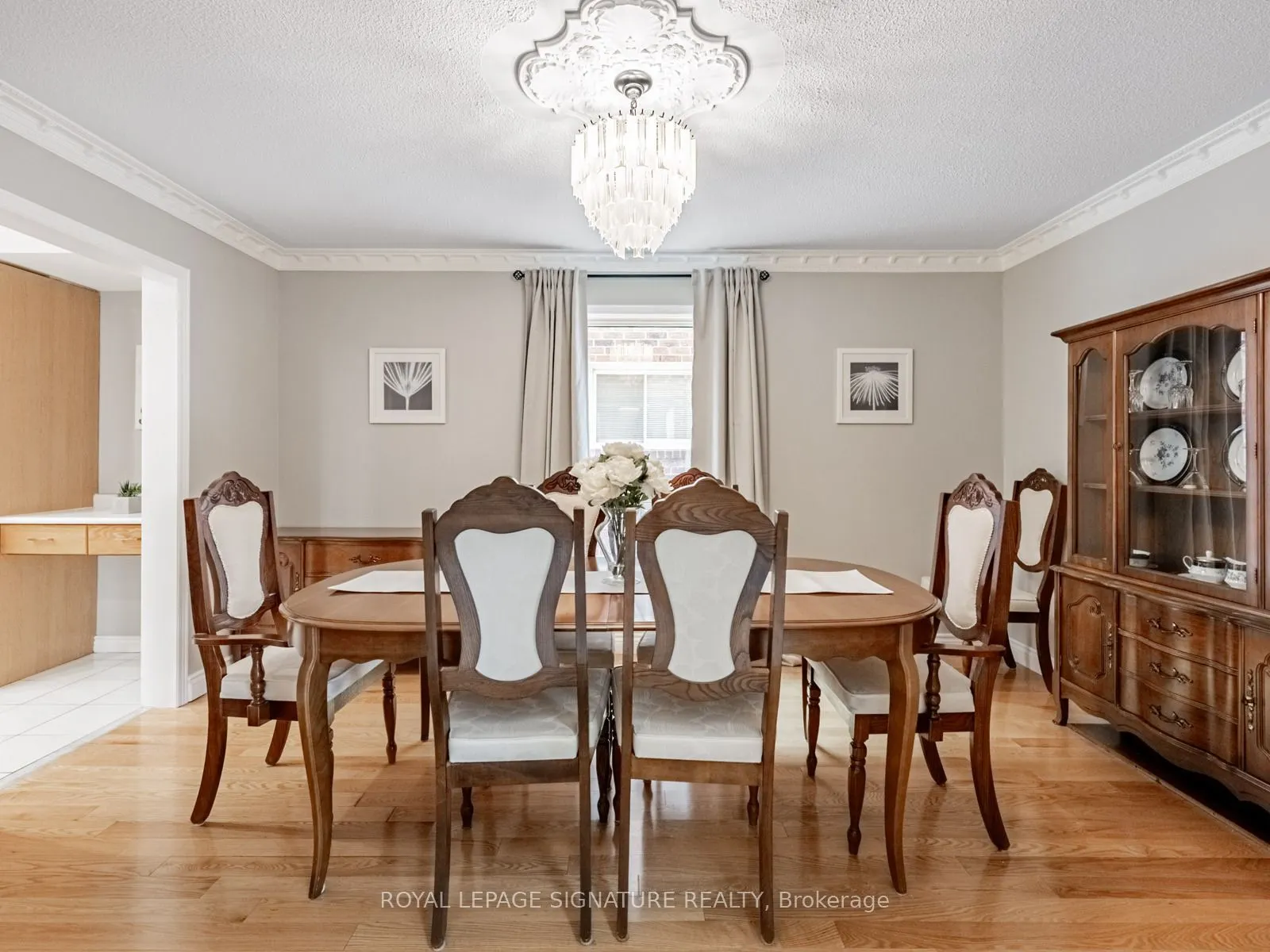 5245 Champlain Trail