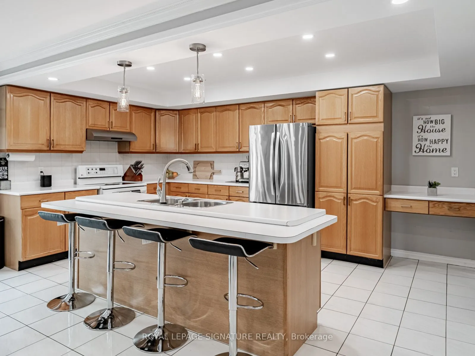 5245 Champlain Trail