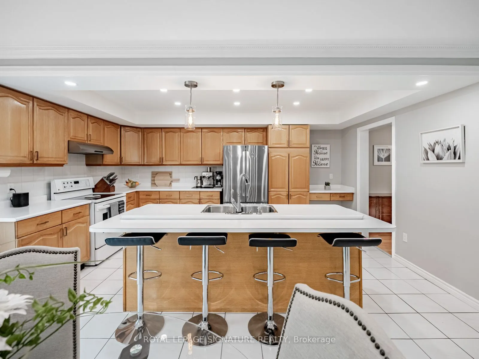 5245 Champlain Trail