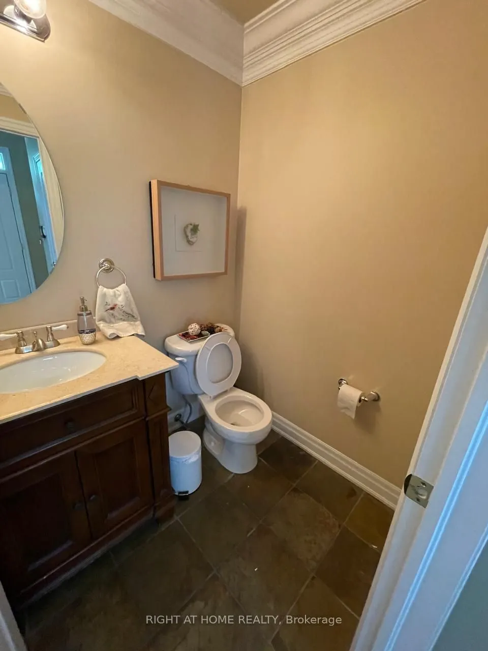 16 St Lawrence Drive, #5