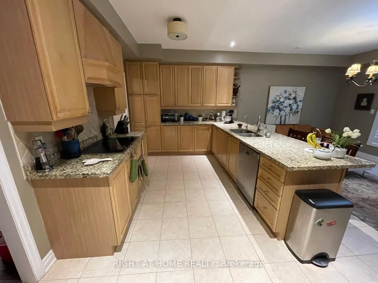 16 St Lawrence Drive, #5