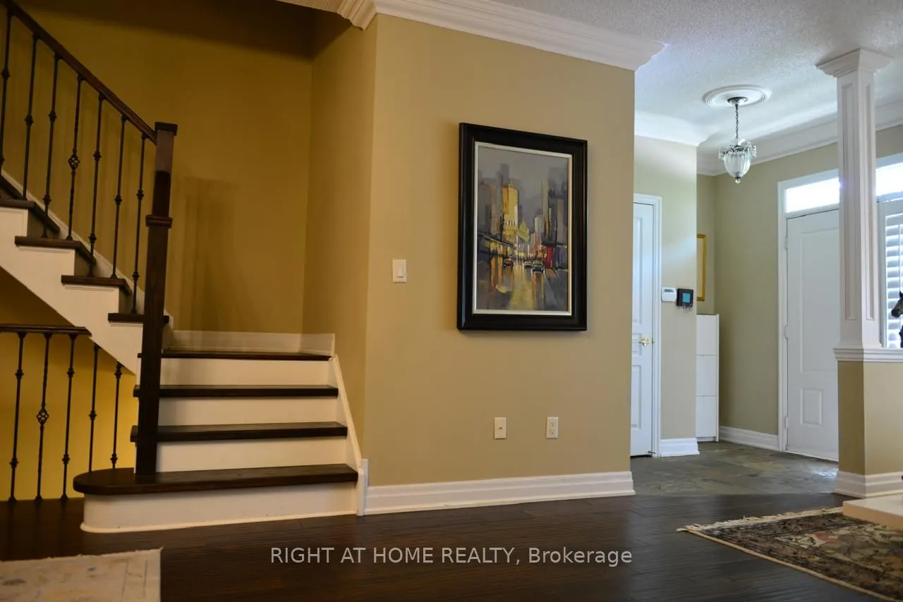 16 St Lawrence Drive, #5