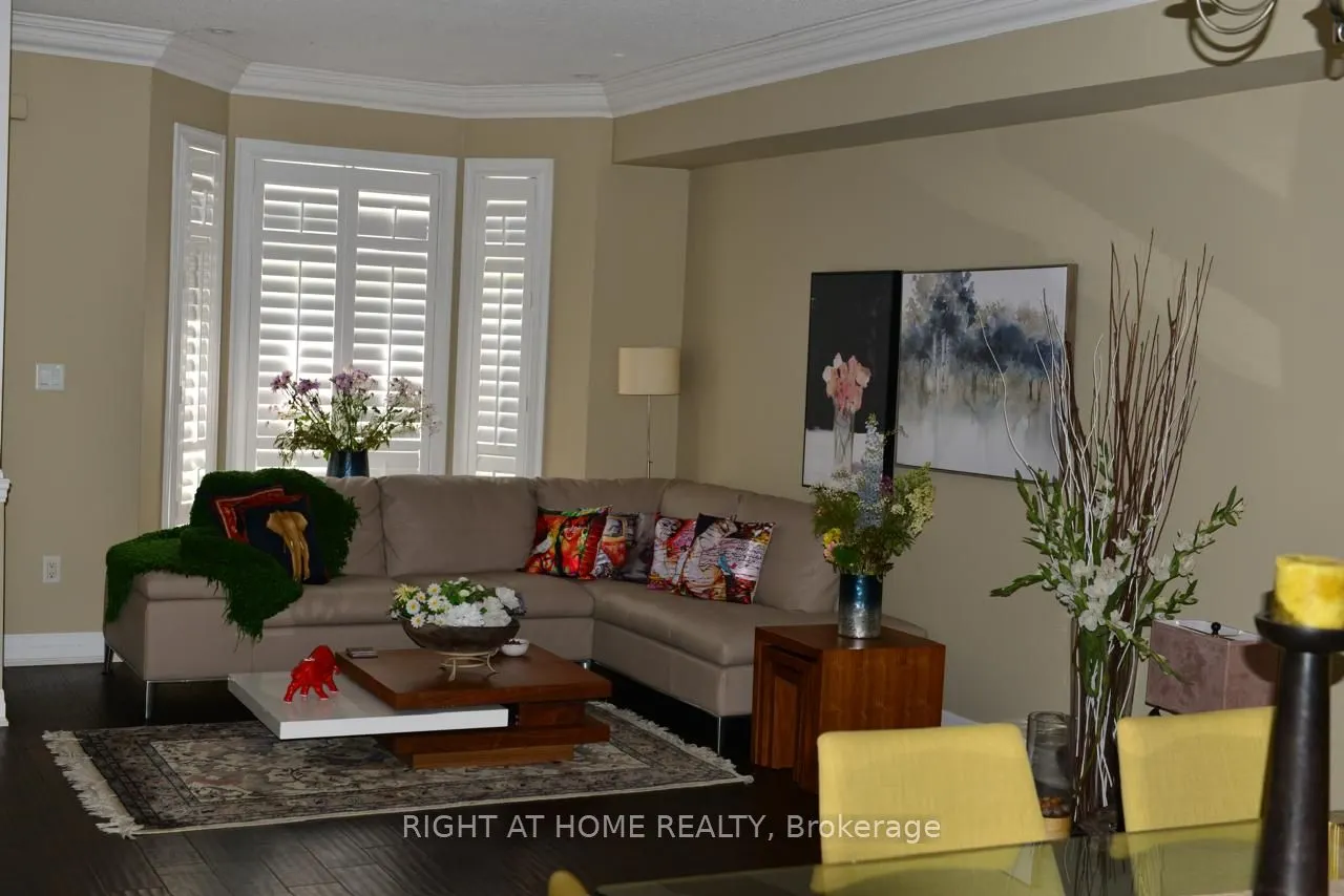 16 St Lawrence Drive, #5