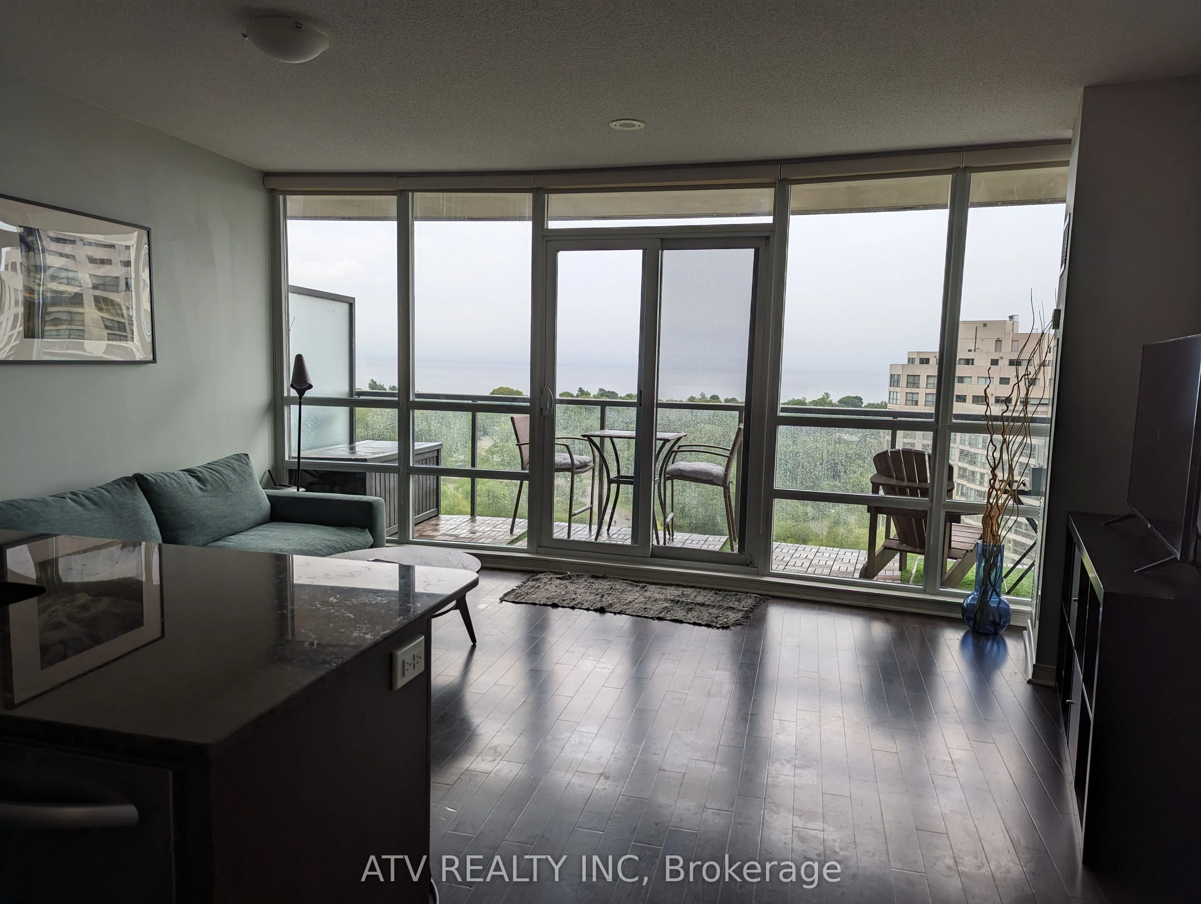 2240 Lake Shore Boulevard W, #1008