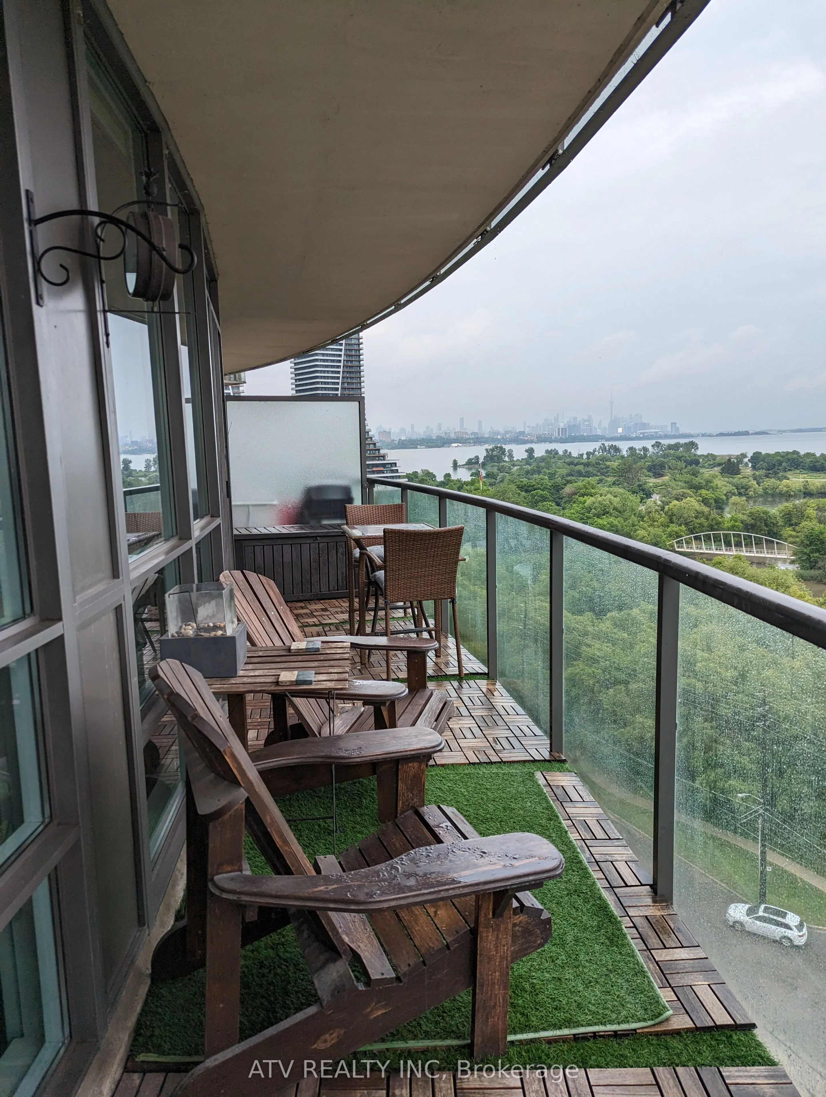 2240 Lake Shore Boulevard W, #1008