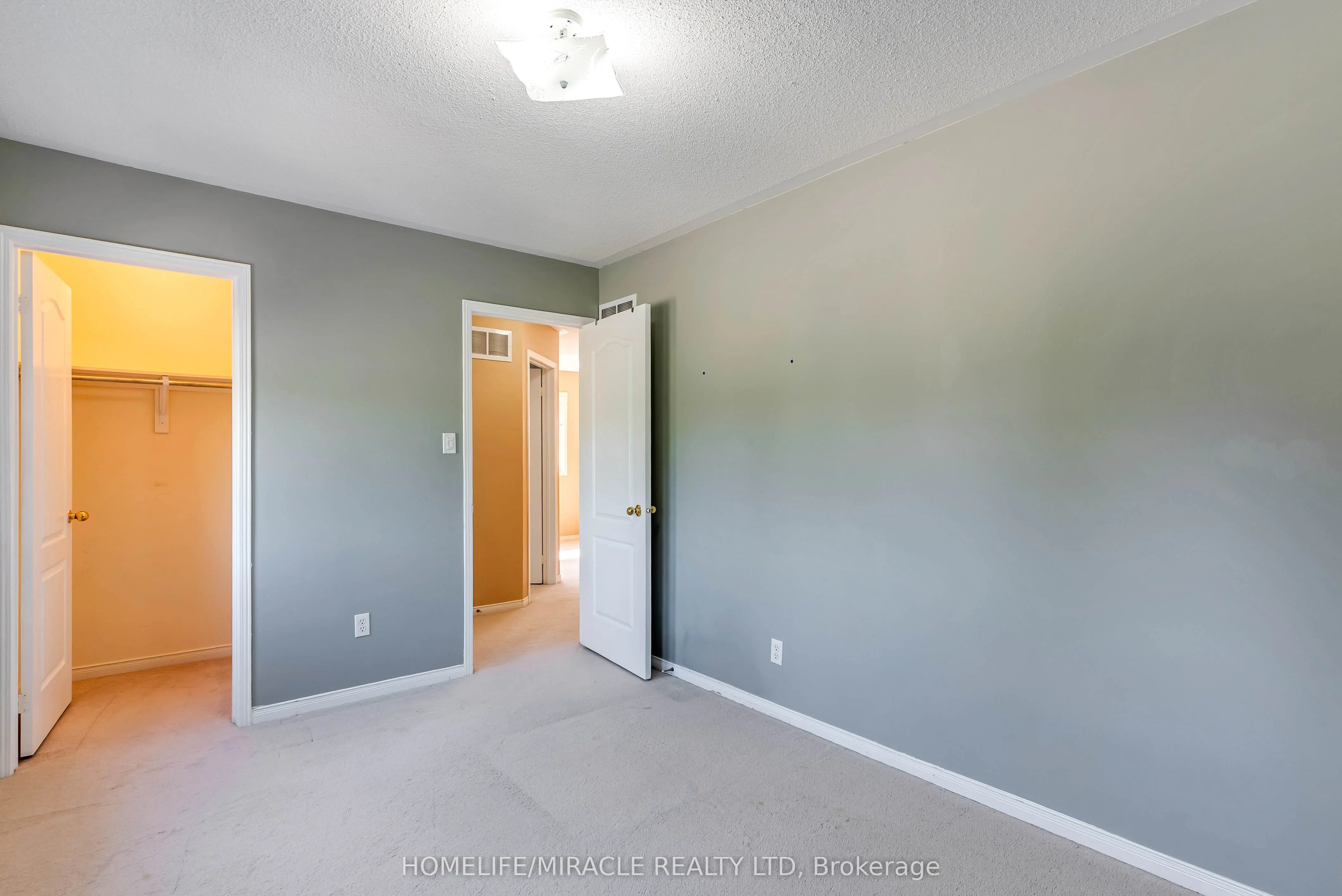 14 Galveston Crescent